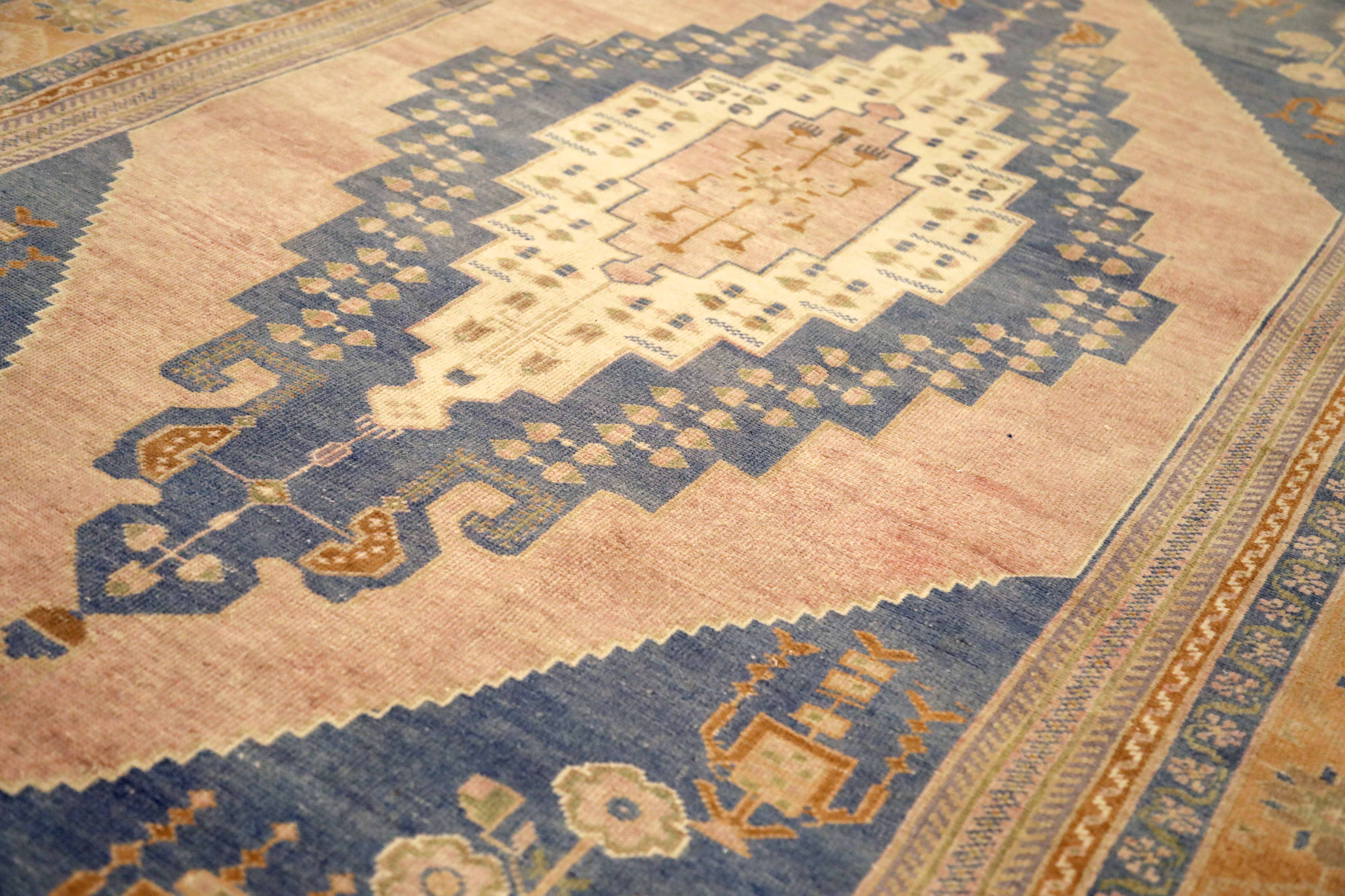 Thumbnail 6 for Antique Turkey Traditional Rug 93645