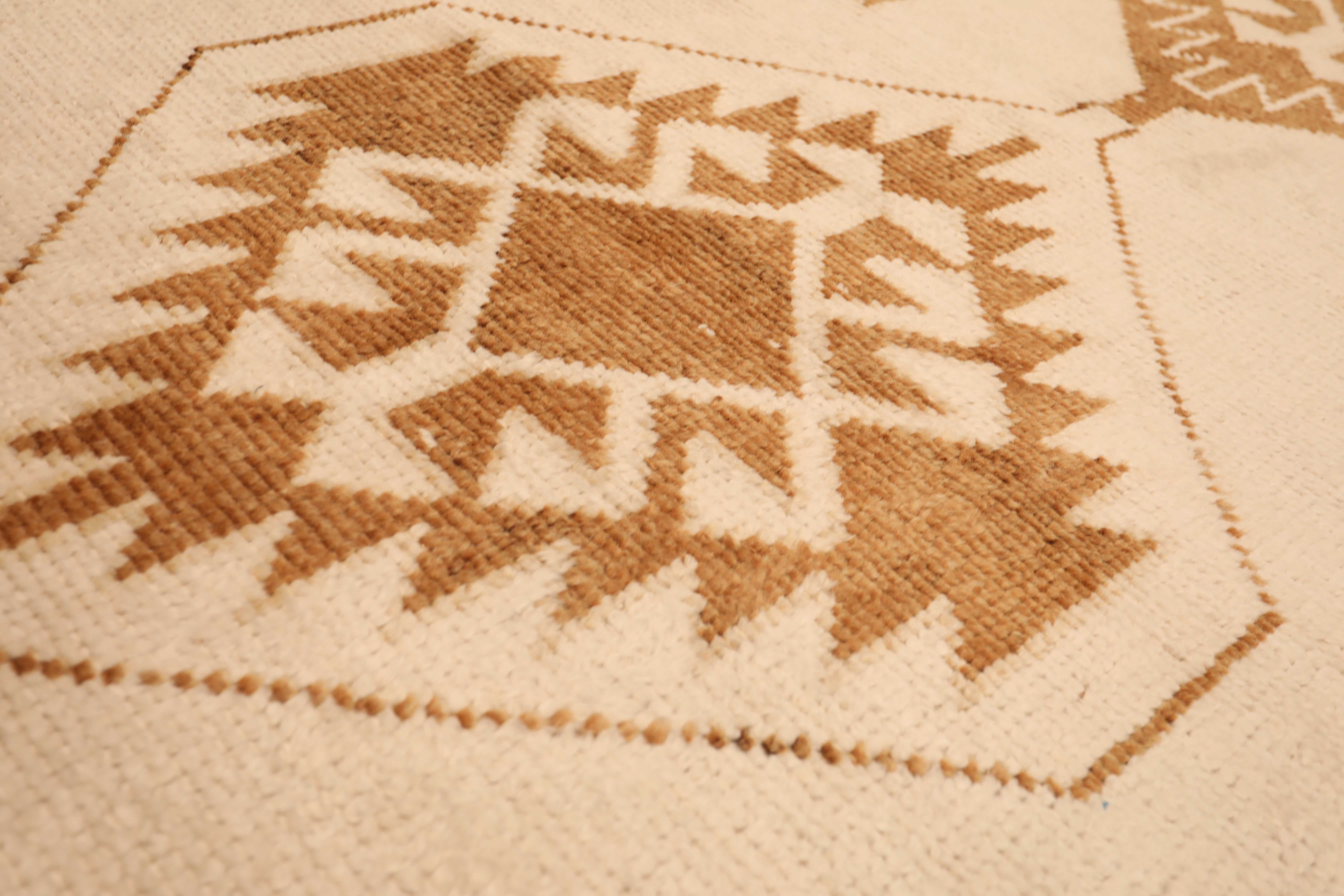 Thumbnail 8 for Antique Turkey Traditional Rug 93381