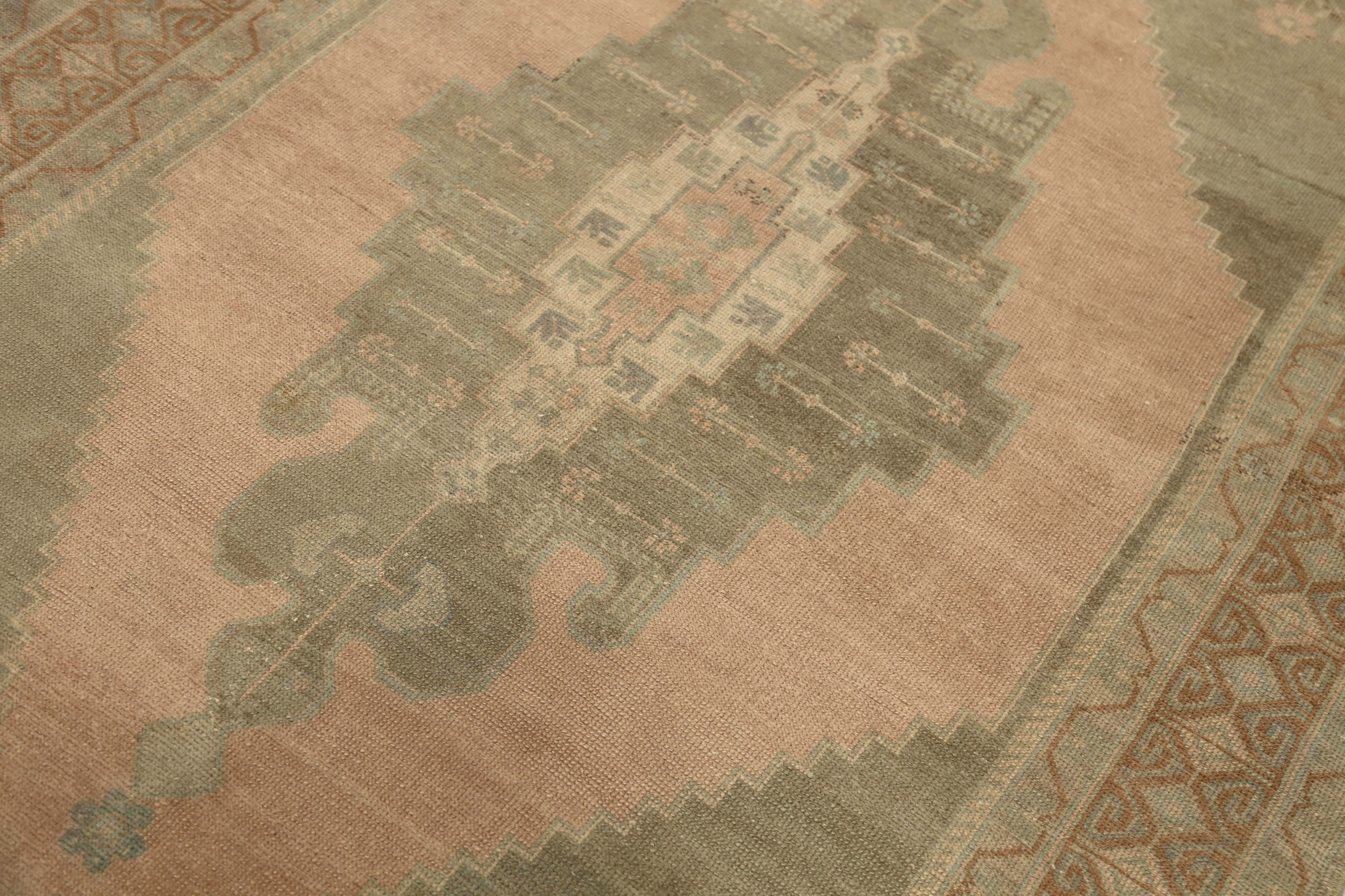 Thumbnail 3 for Antique Turkey Traditional Rug 92886