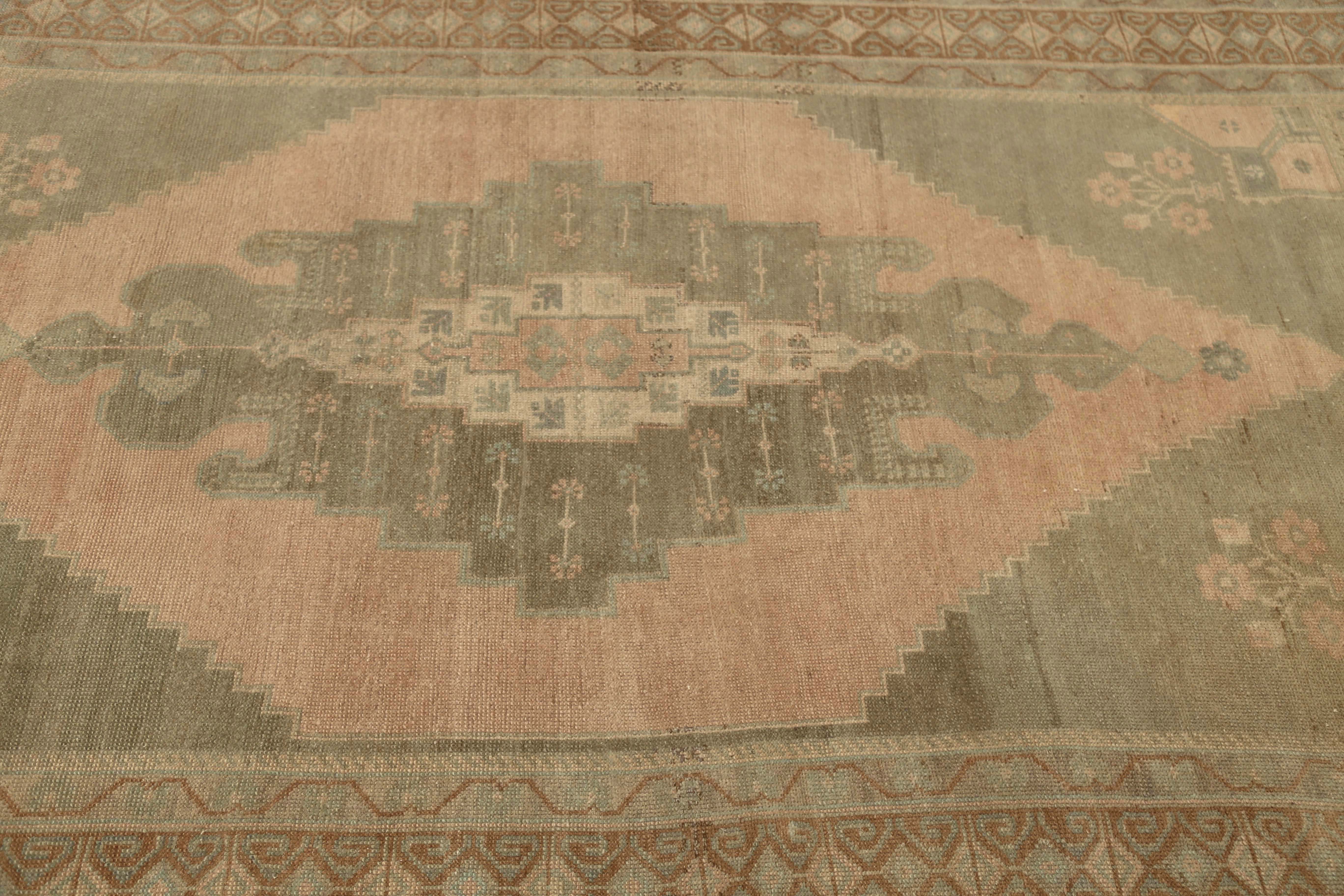 Thumbnail 6 for Antique Turkey Traditional Rug 92886