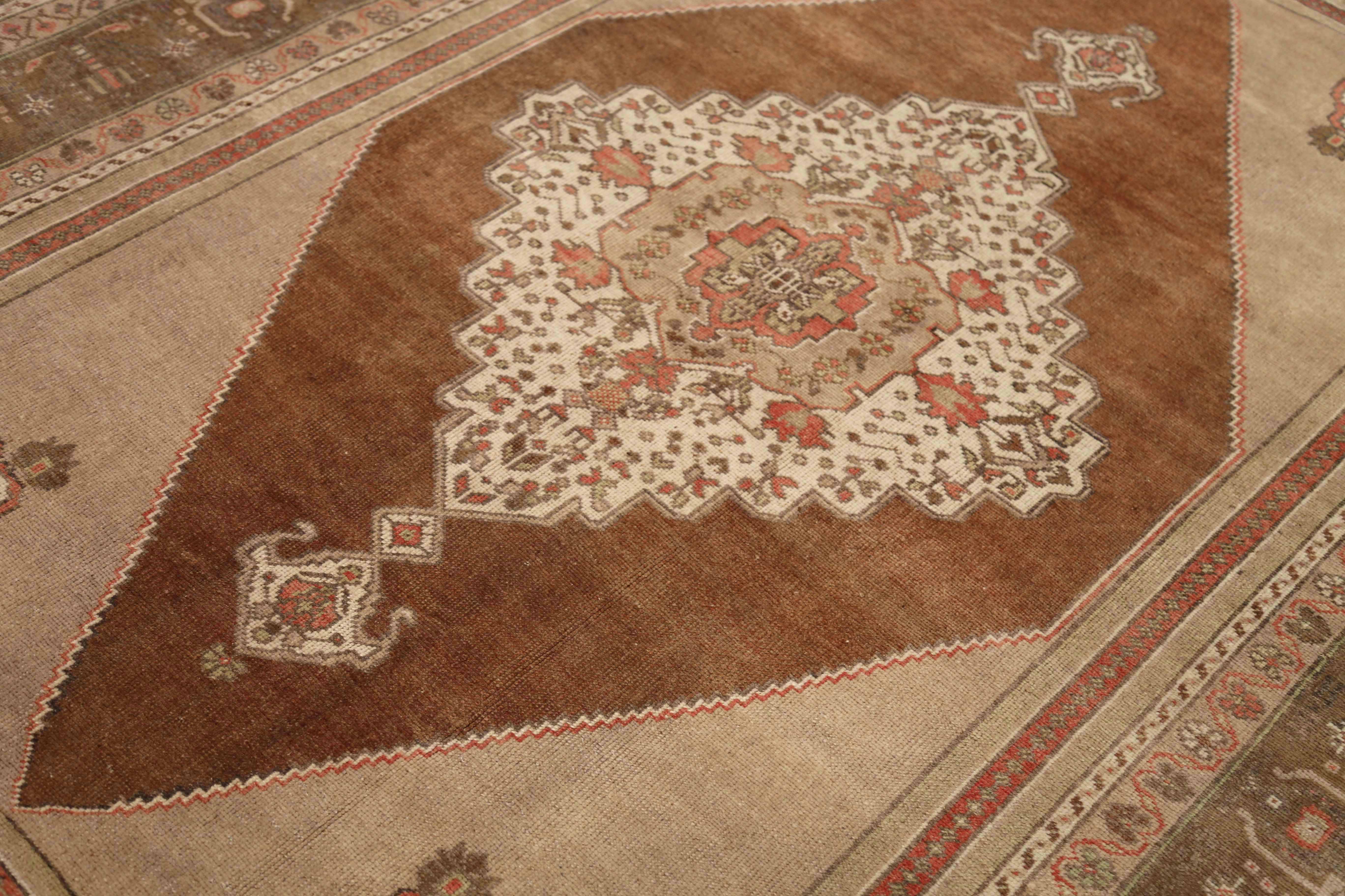 Thumbnail 4 for Antique Turkey Traditional Rug 92899