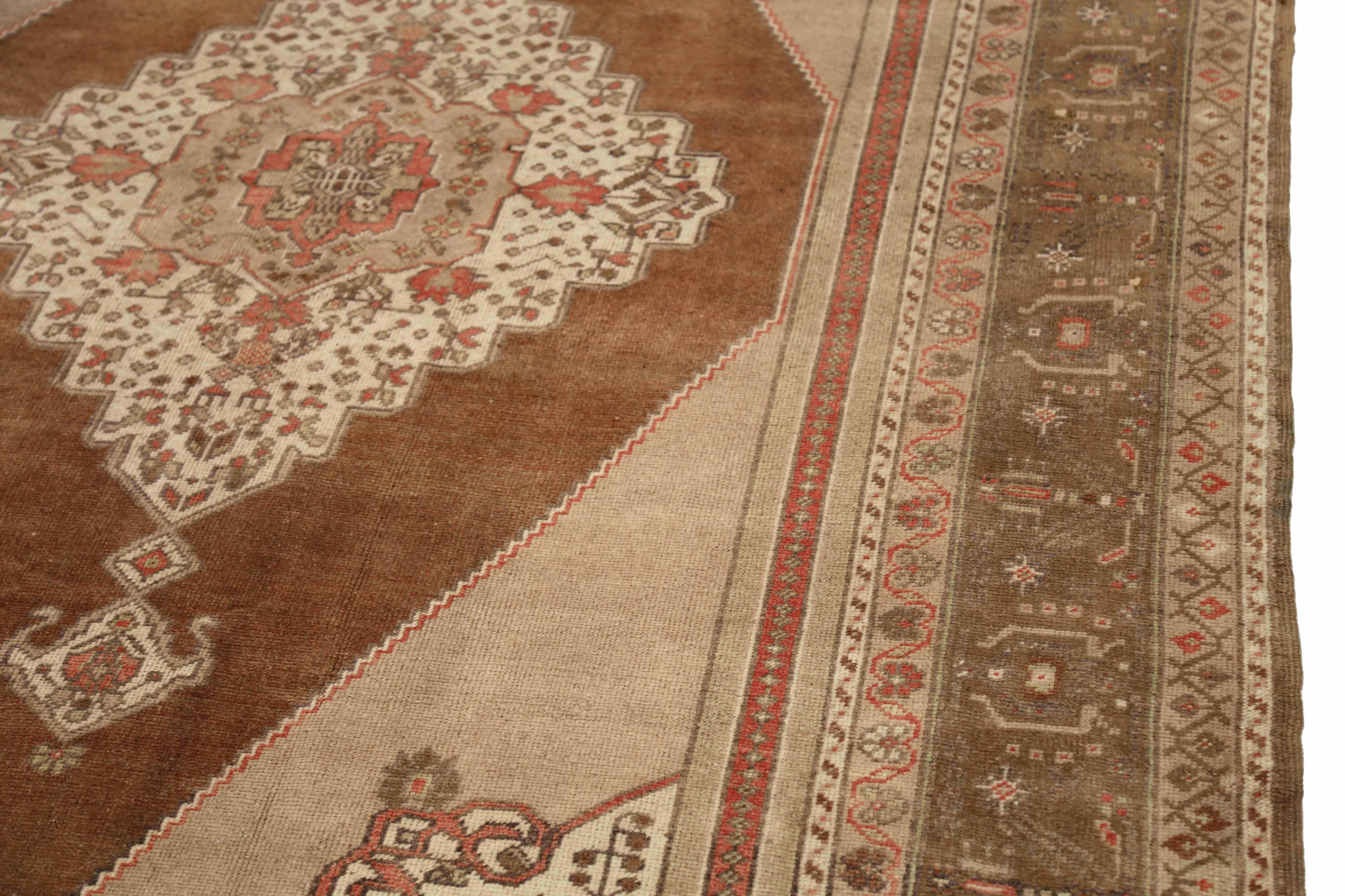 Thumbnail 5 for Antique Turkey Traditional Rug 92899