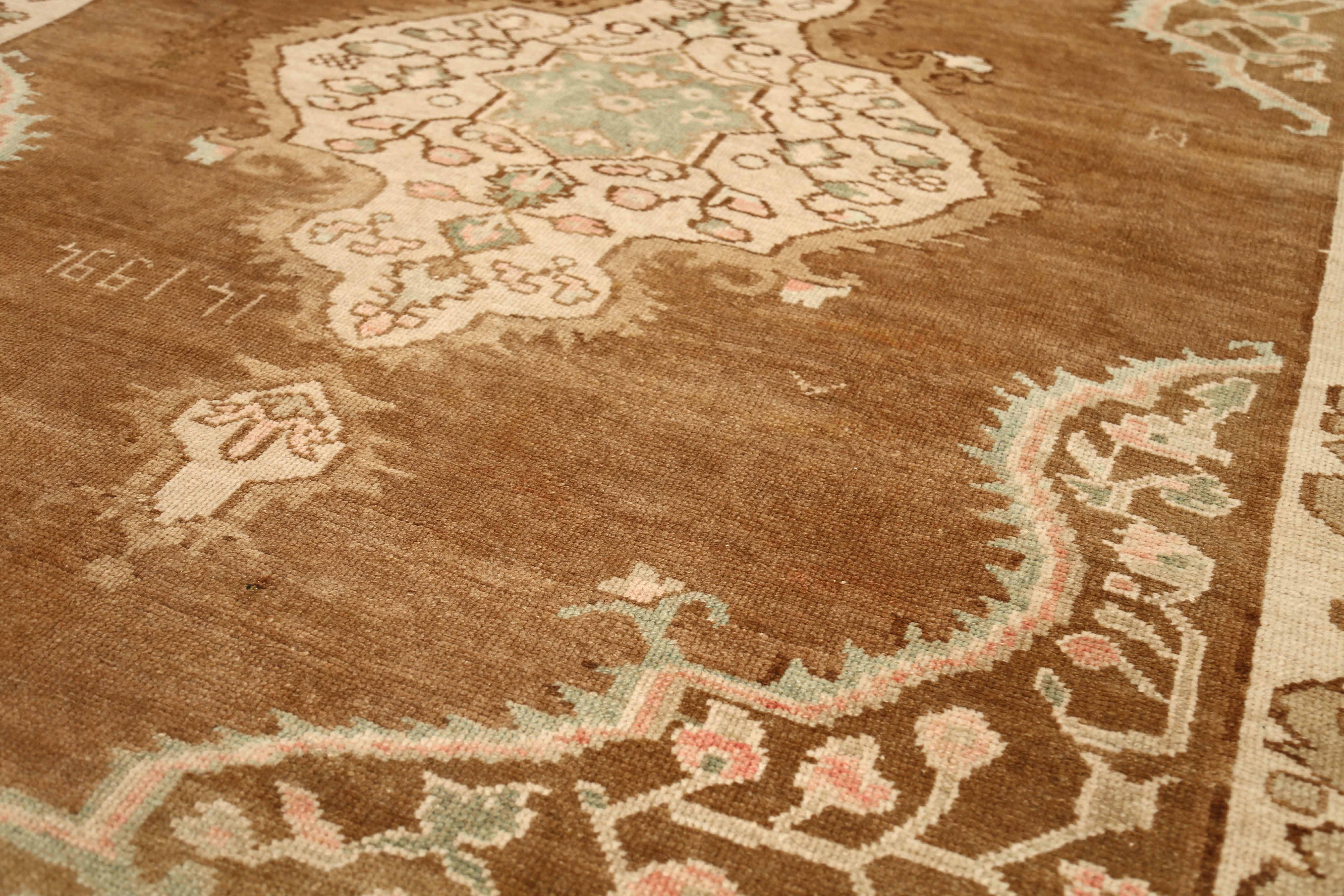 Thumbnail 6 for Antique Turkey Traditional Rug 92901