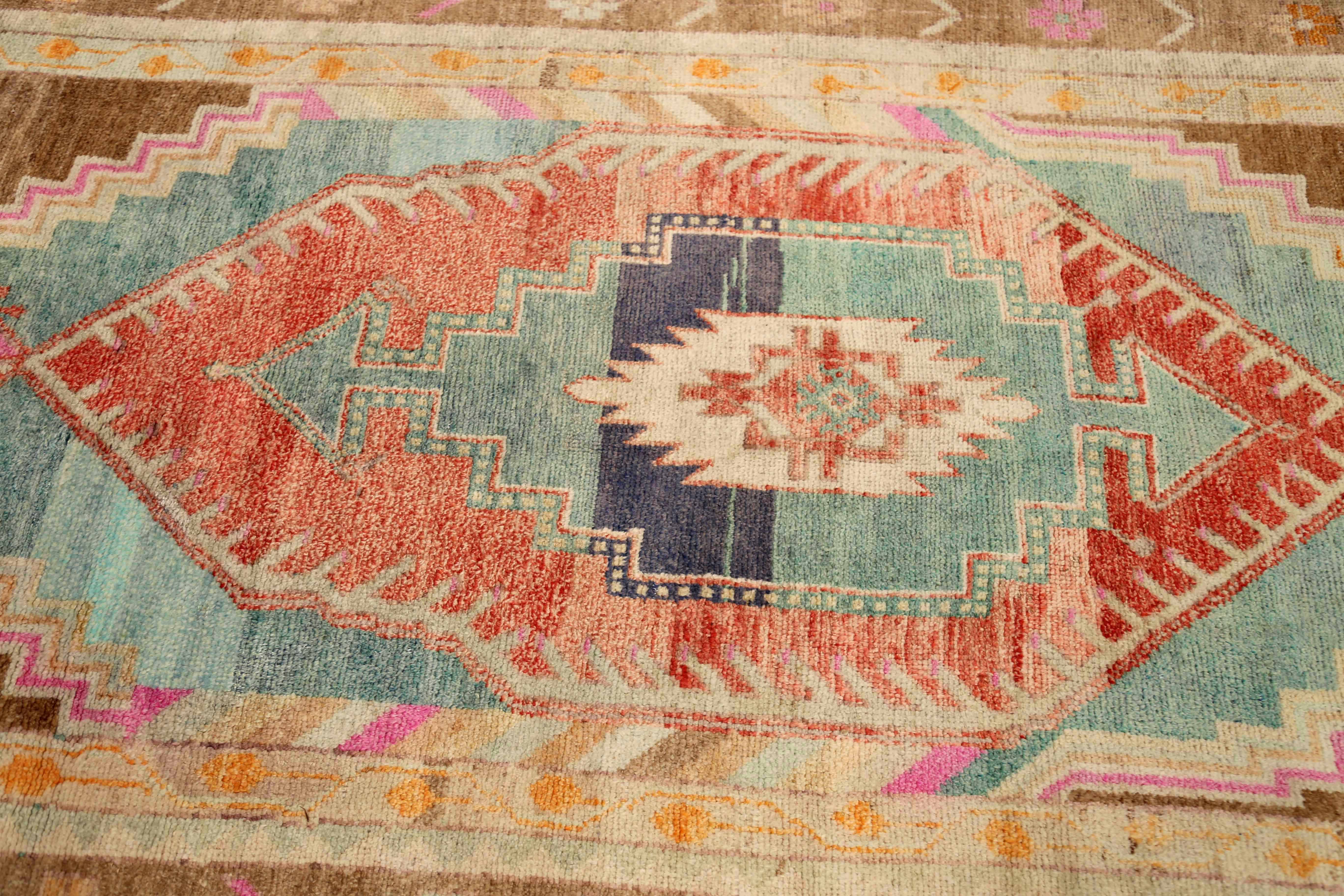 Thumbnail 2 for Antique Turkey Traditional Rug 92911