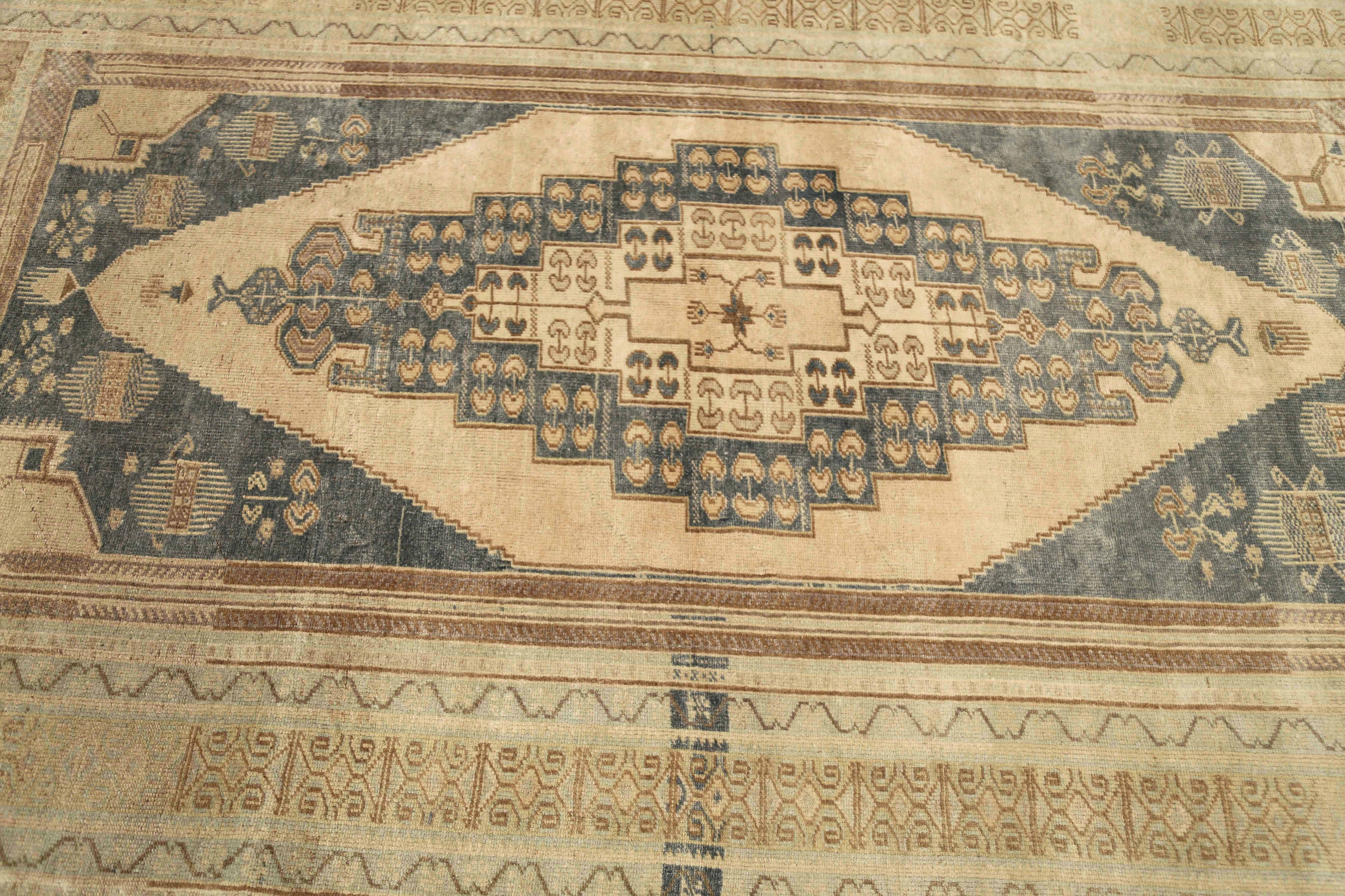 Thumbnail 2 for Antique Turkey Traditional Rug 92913