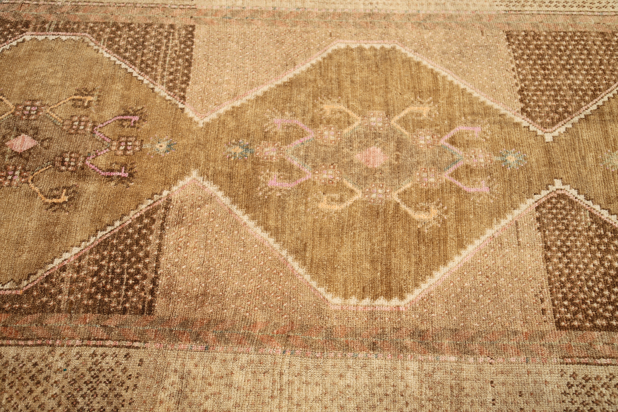 Thumbnail 6 for Antique Turkey Traditional Rug 92935