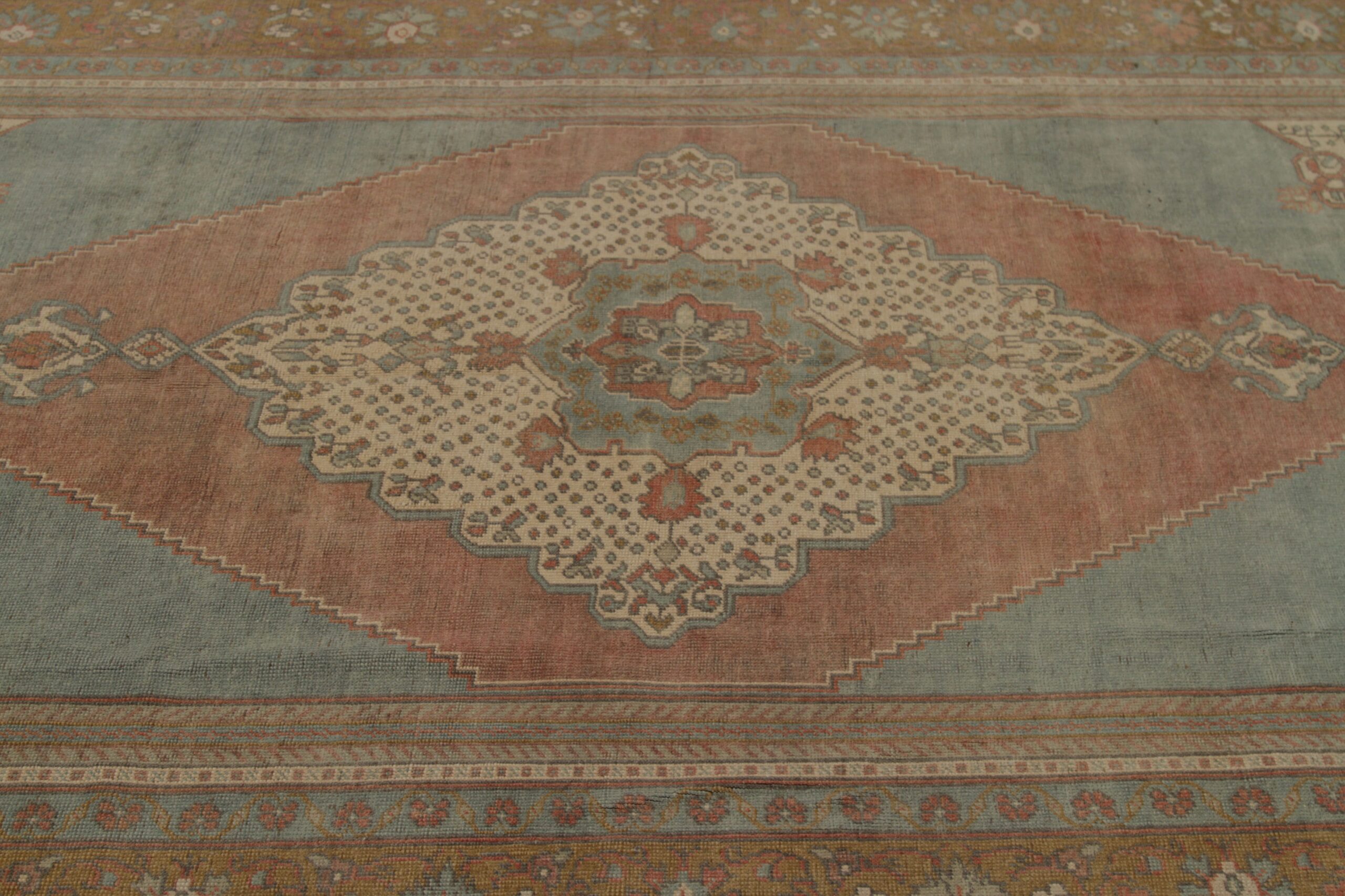 Thumbnail 6 for Antique Turkey Traditional Rug 92792