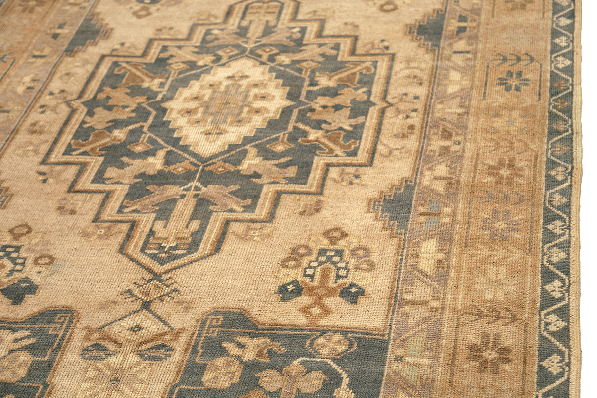 Thumbnail 7 for Antique Turkey Traditional Rug 92982