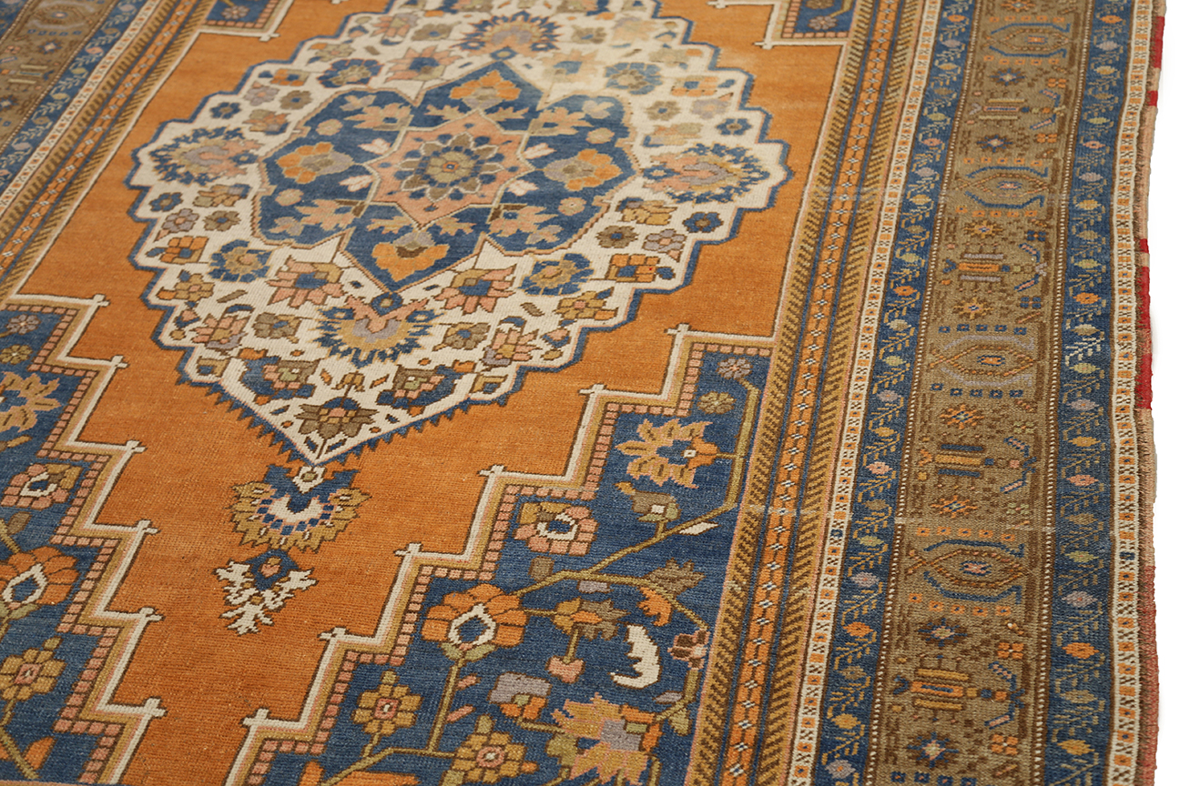 Thumbnail 5 for Antique Turkey Traditional Rug 92989