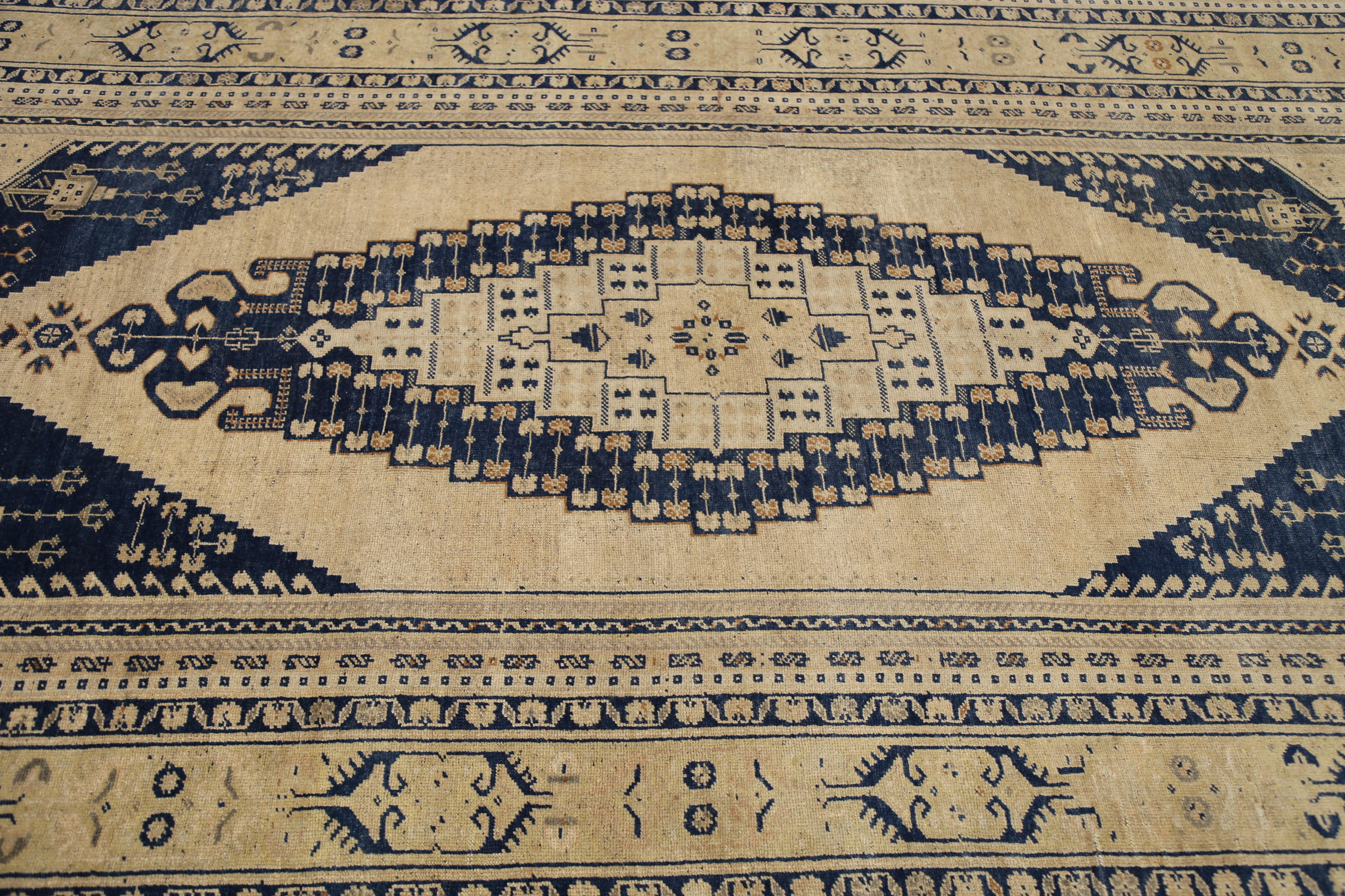 Thumbnail 2 for Antique Turkey Traditional Rug 92993