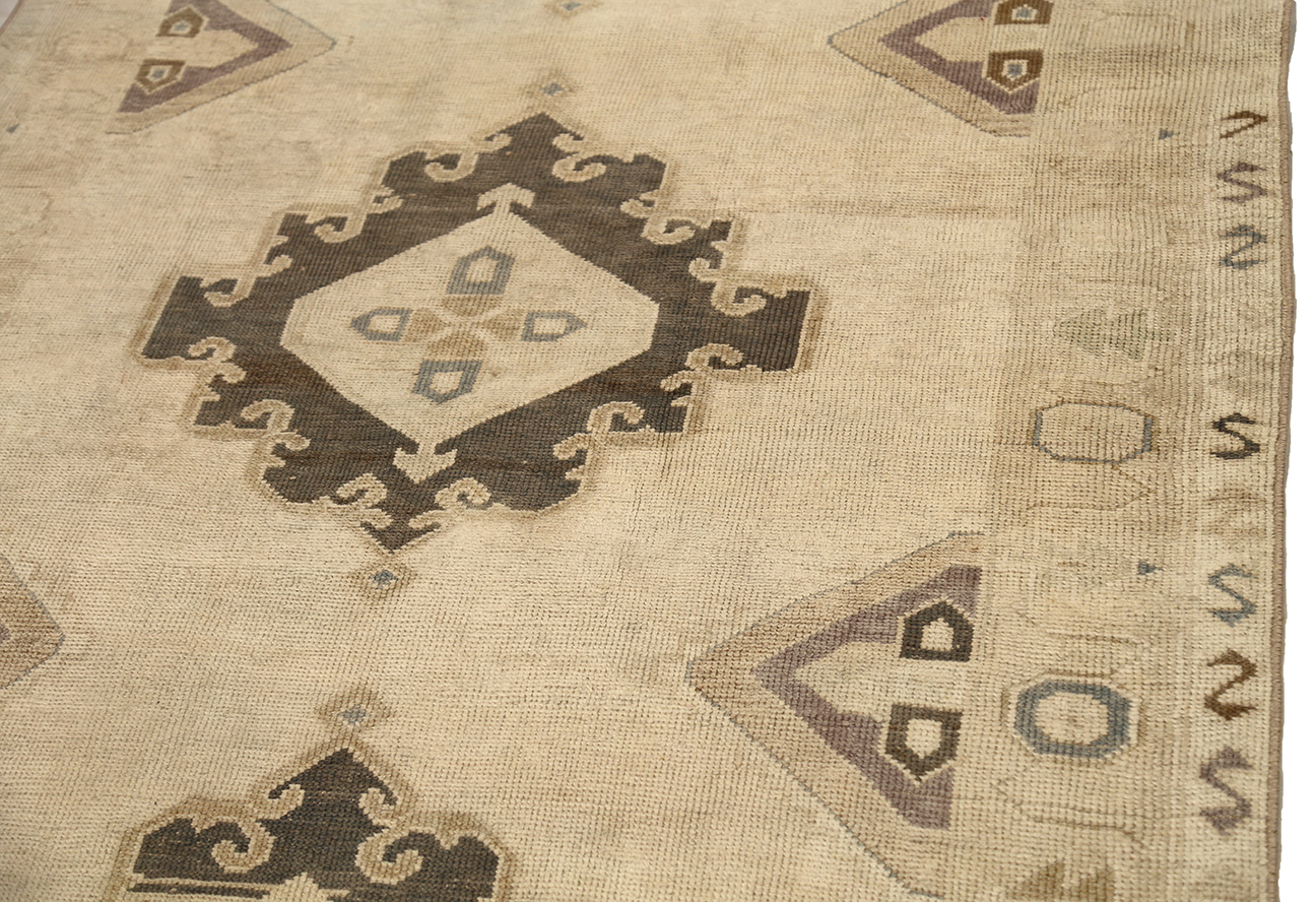 Thumbnail 5 for Antique Turkey Traditional Rug 92994