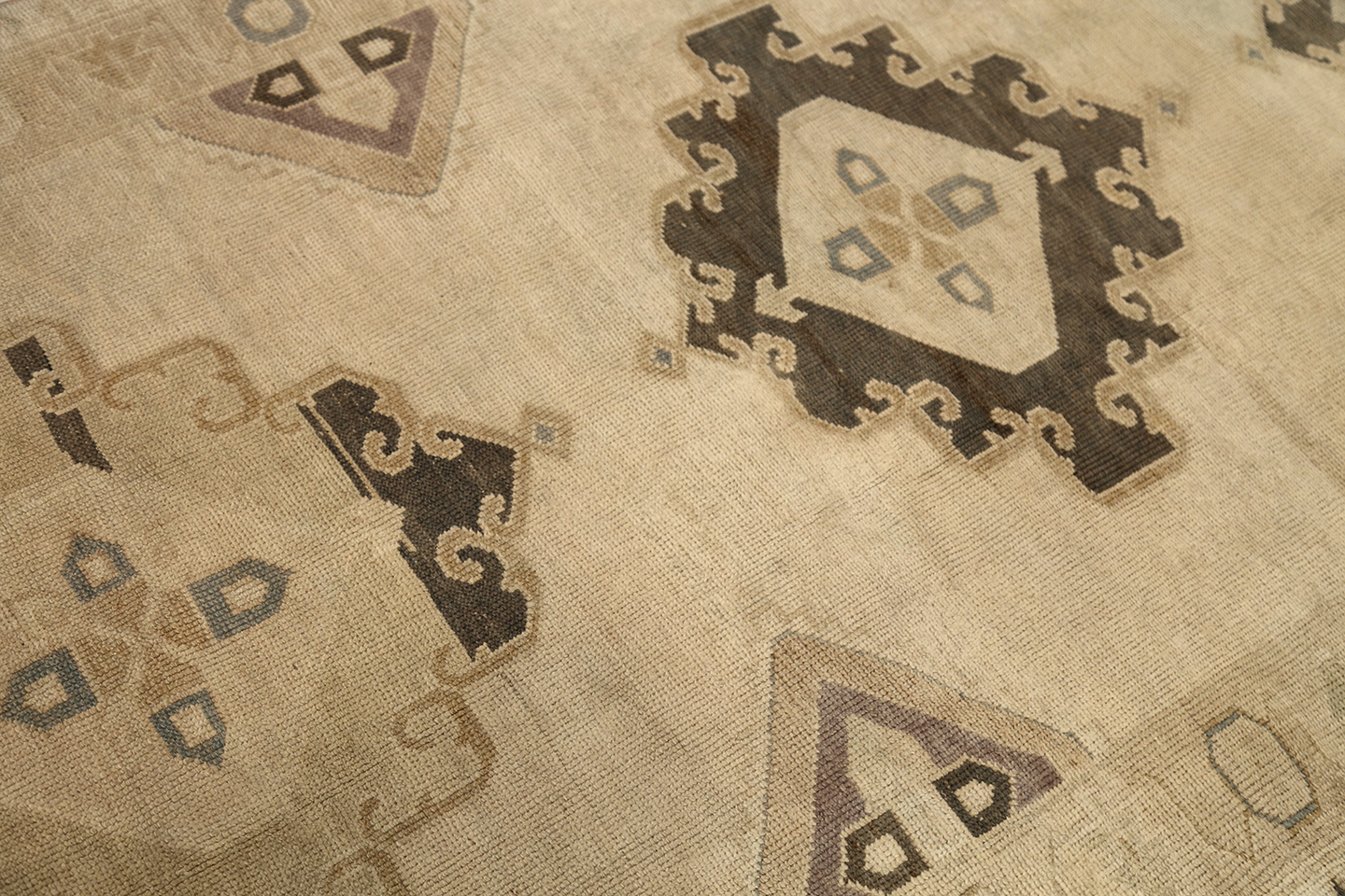 Thumbnail 4 for Antique Turkey Traditional Rug 92994