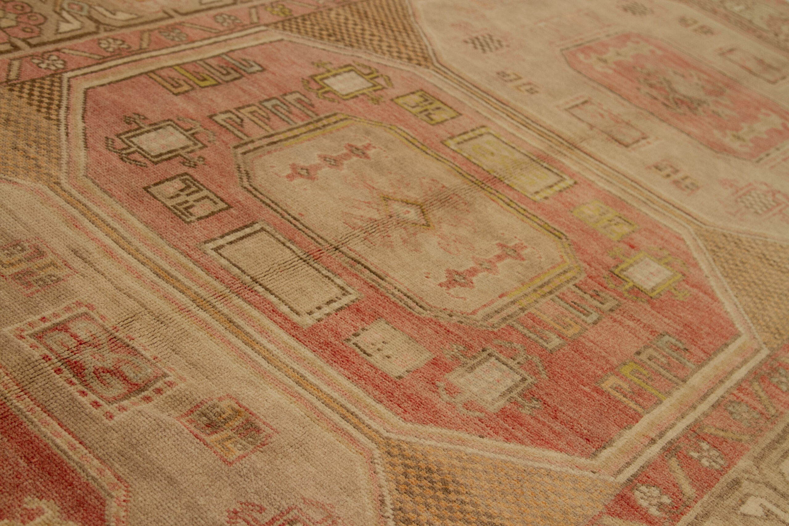 Thumbnail 2 for Antique Turkey Traditional Rug 92832