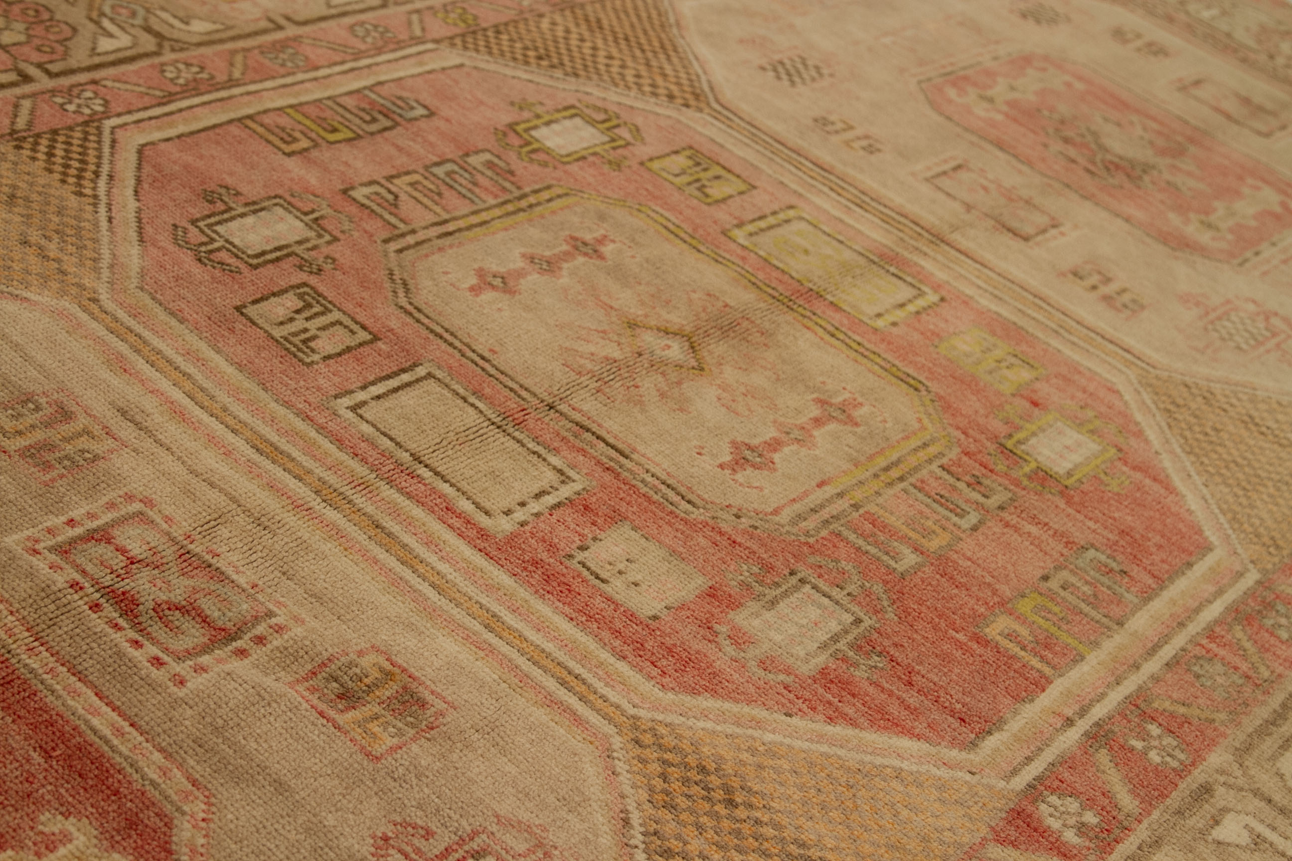 Thumbnail 4 for Antique Turkey Traditional Rug 92832