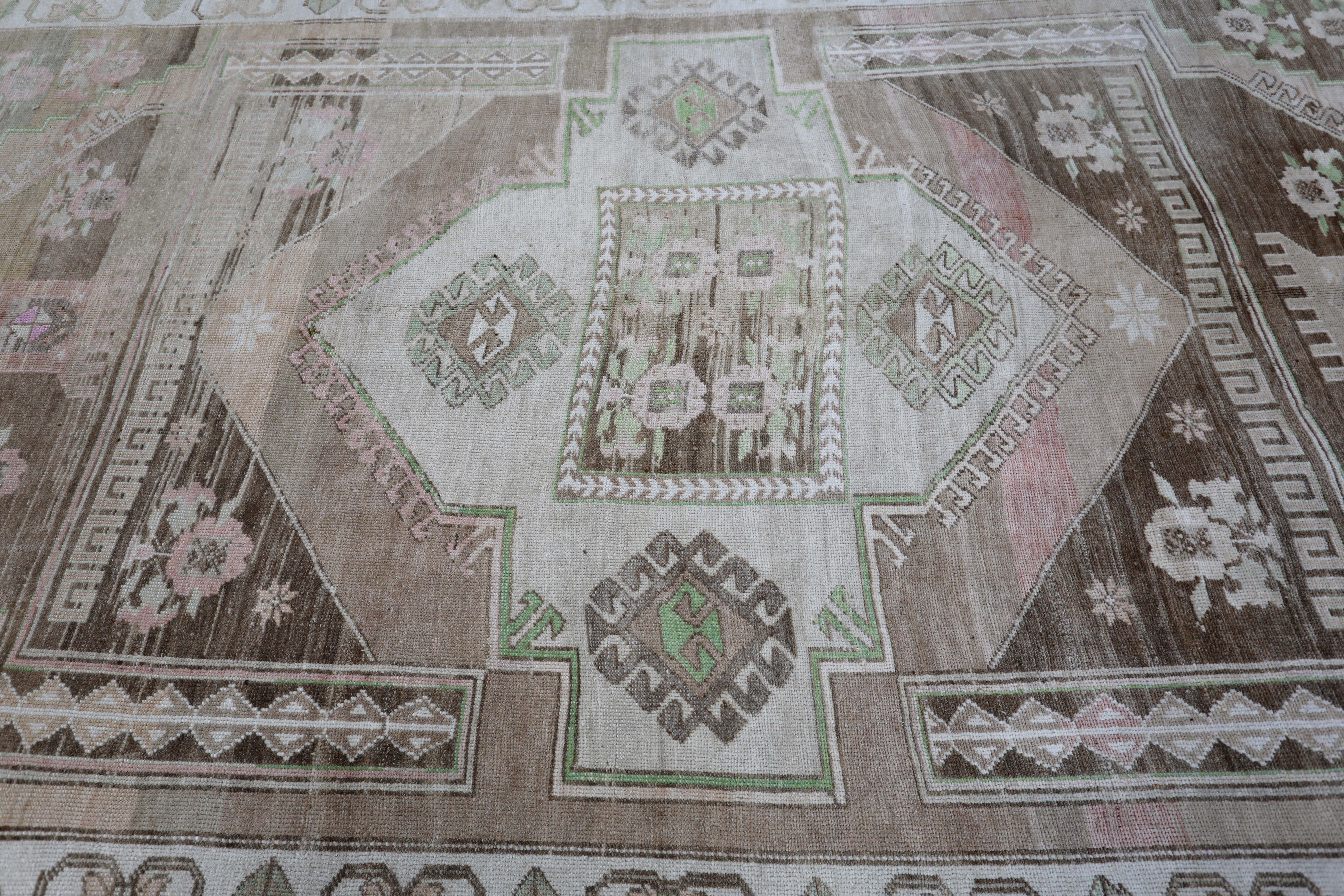 Thumbnail 2 for Antique Turkey Traditional Rug 93018