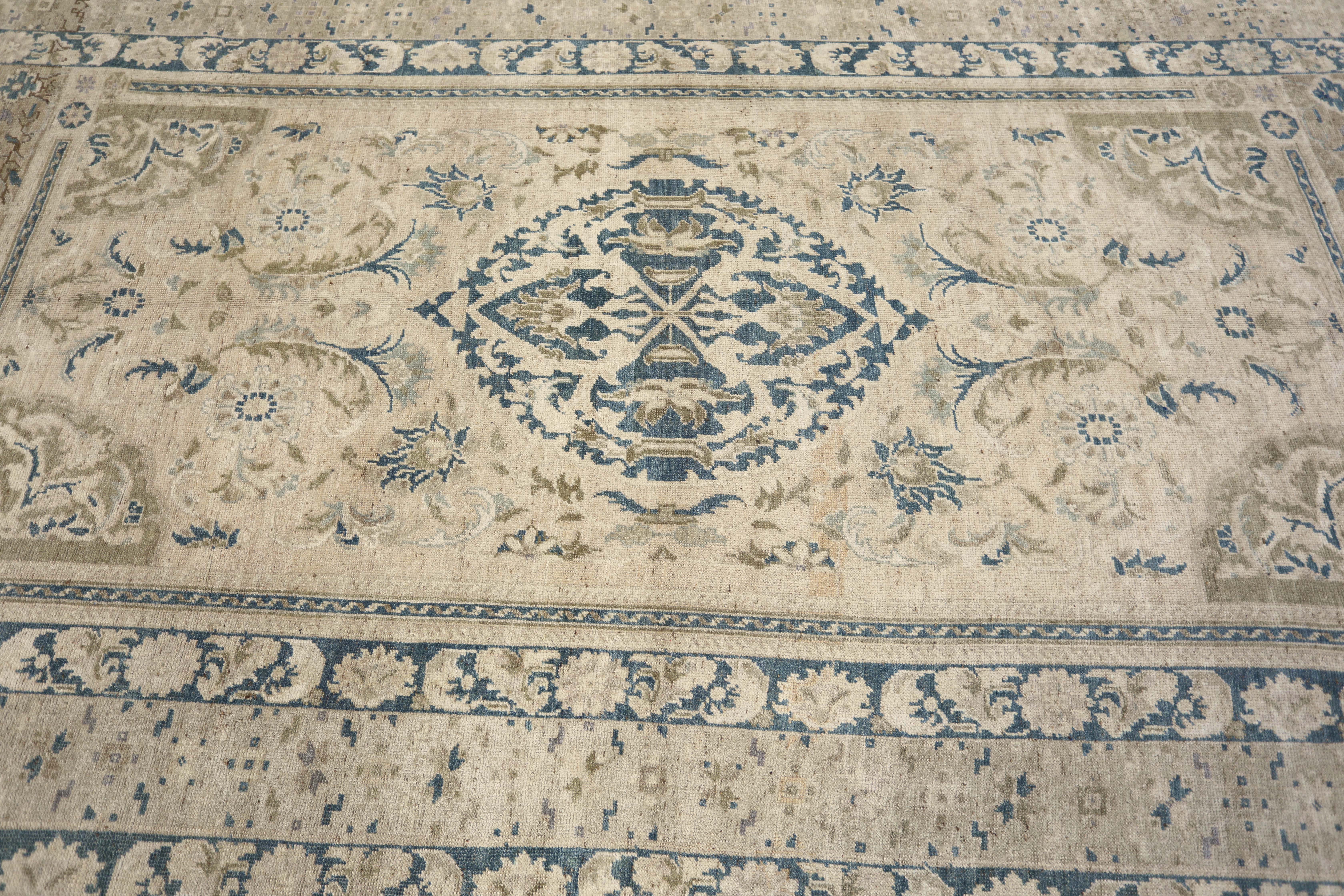 Thumbnail 2 for Antique Turkey Traditional Rug 93099