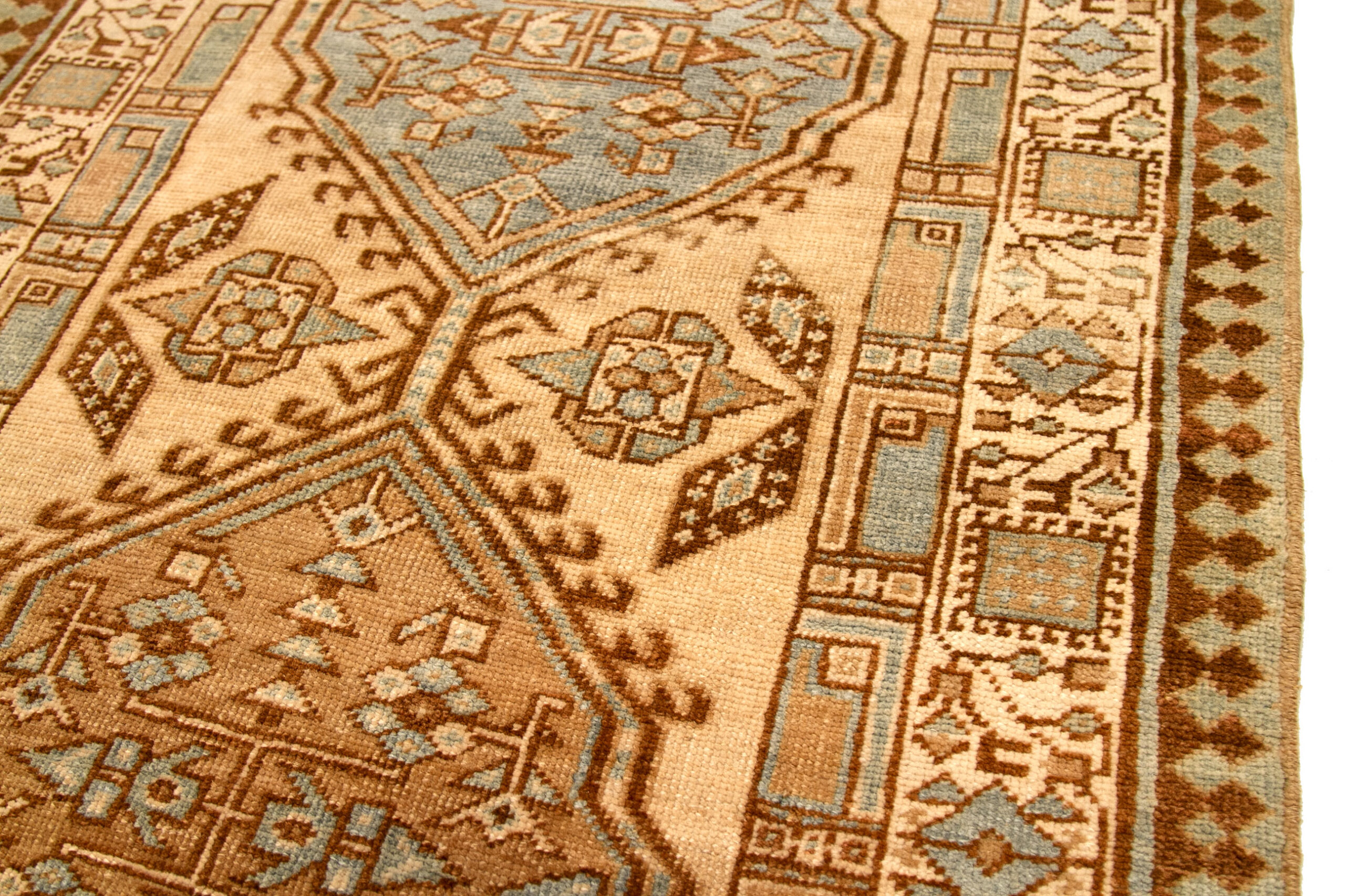 Thumbnail 6 for Antique Persian Sarab Traditional Rug 92684