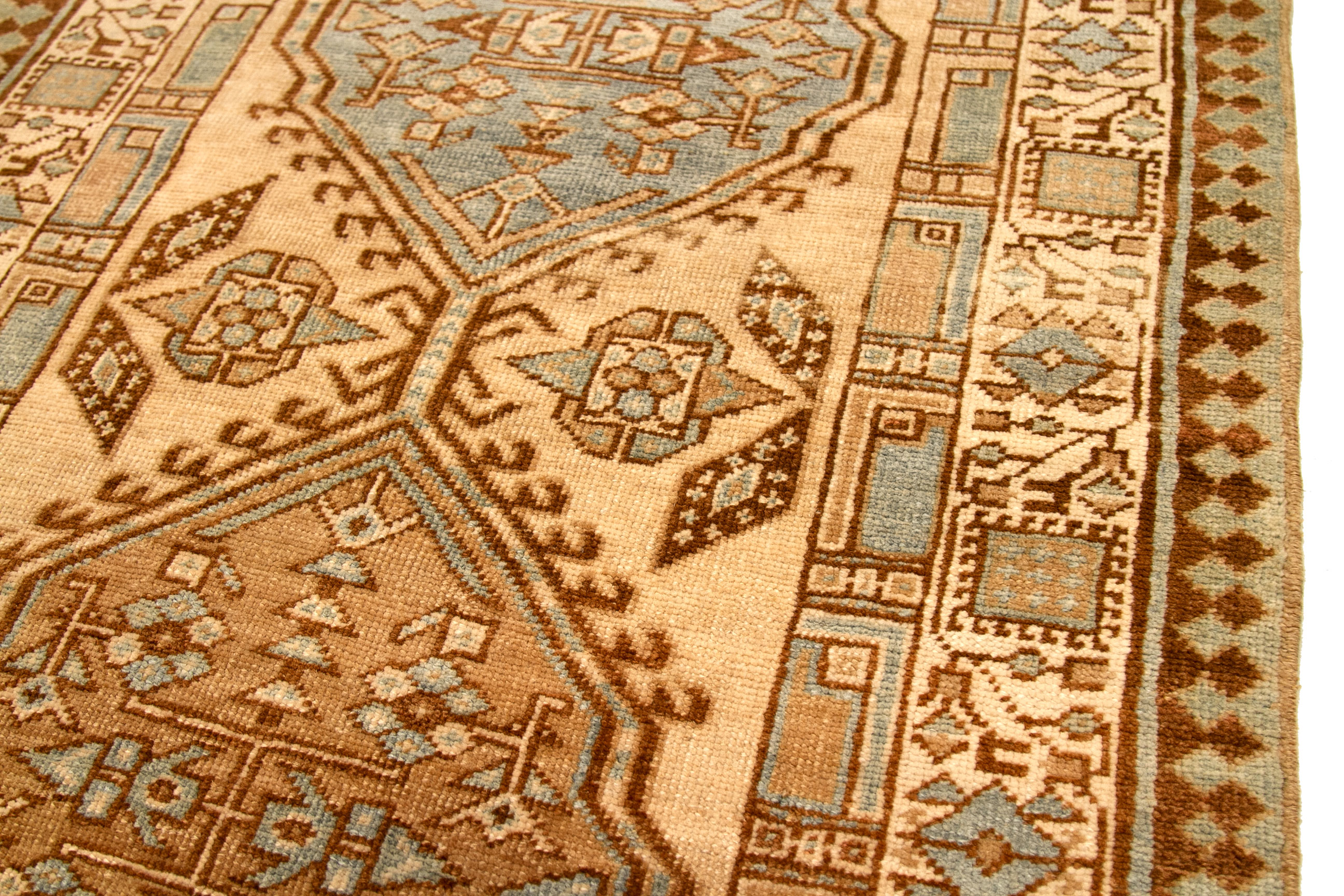 Thumbnail 4 for Antique Persian Sarab Traditional Rug 92684