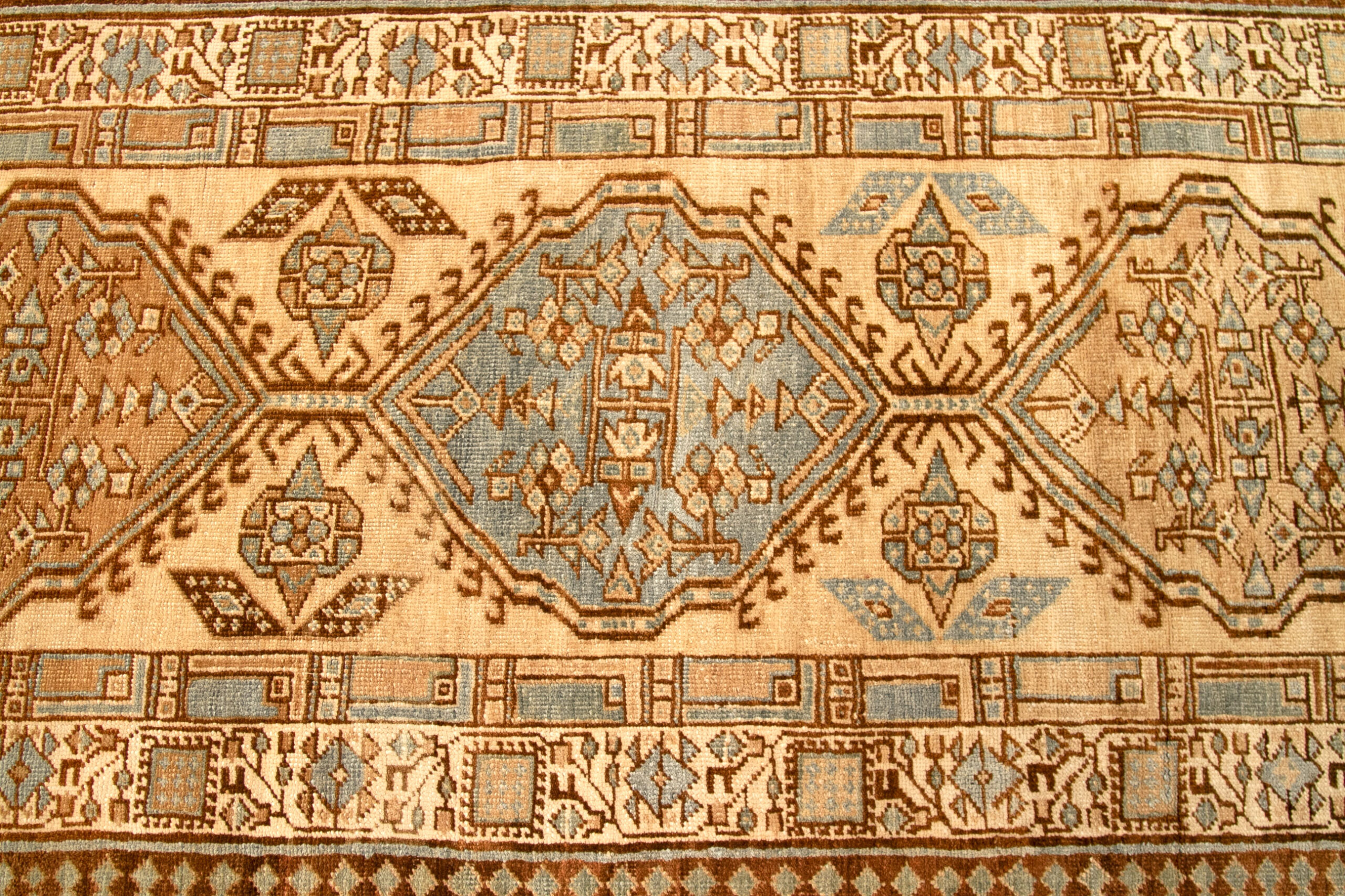 Thumbnail 2 for Antique Persian Sarab Traditional Rug 92684