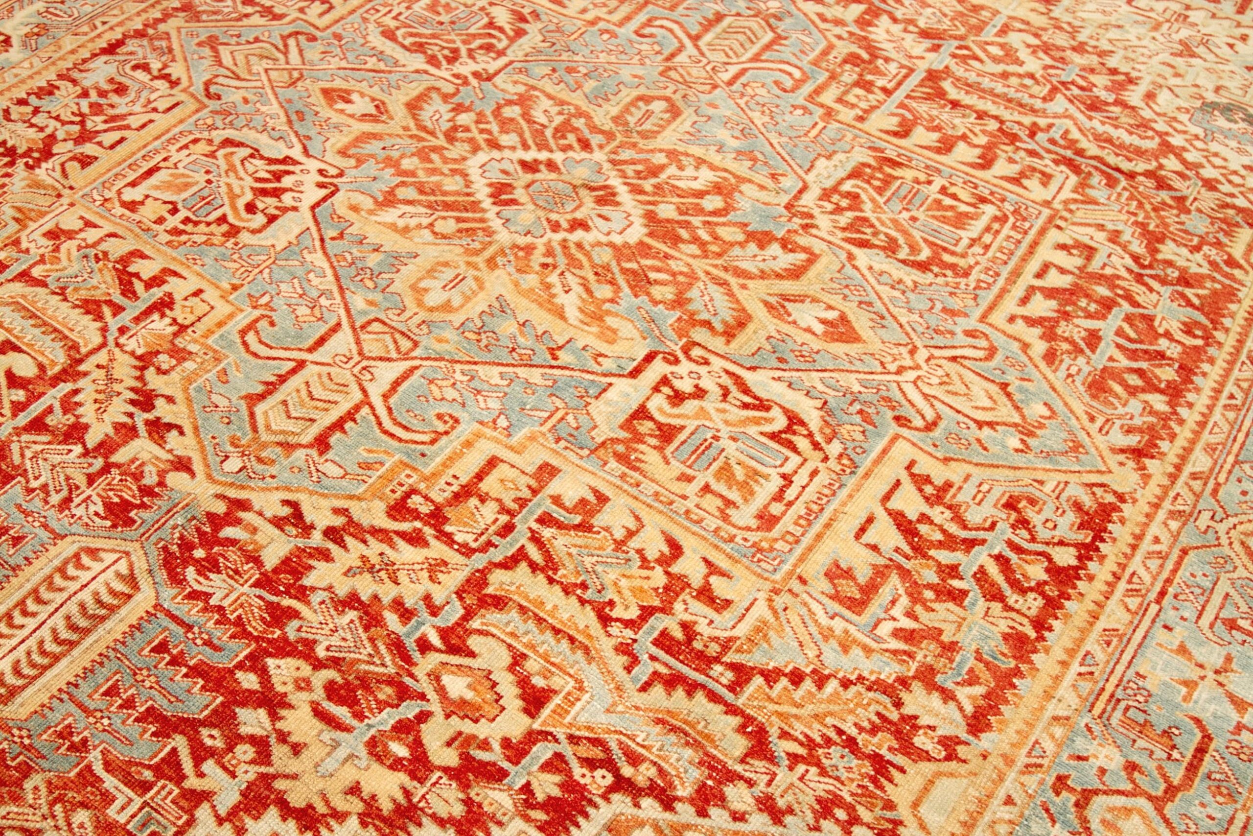 Thumbnail 3 for Antique Persian Heriz Traditional Rug 92688
