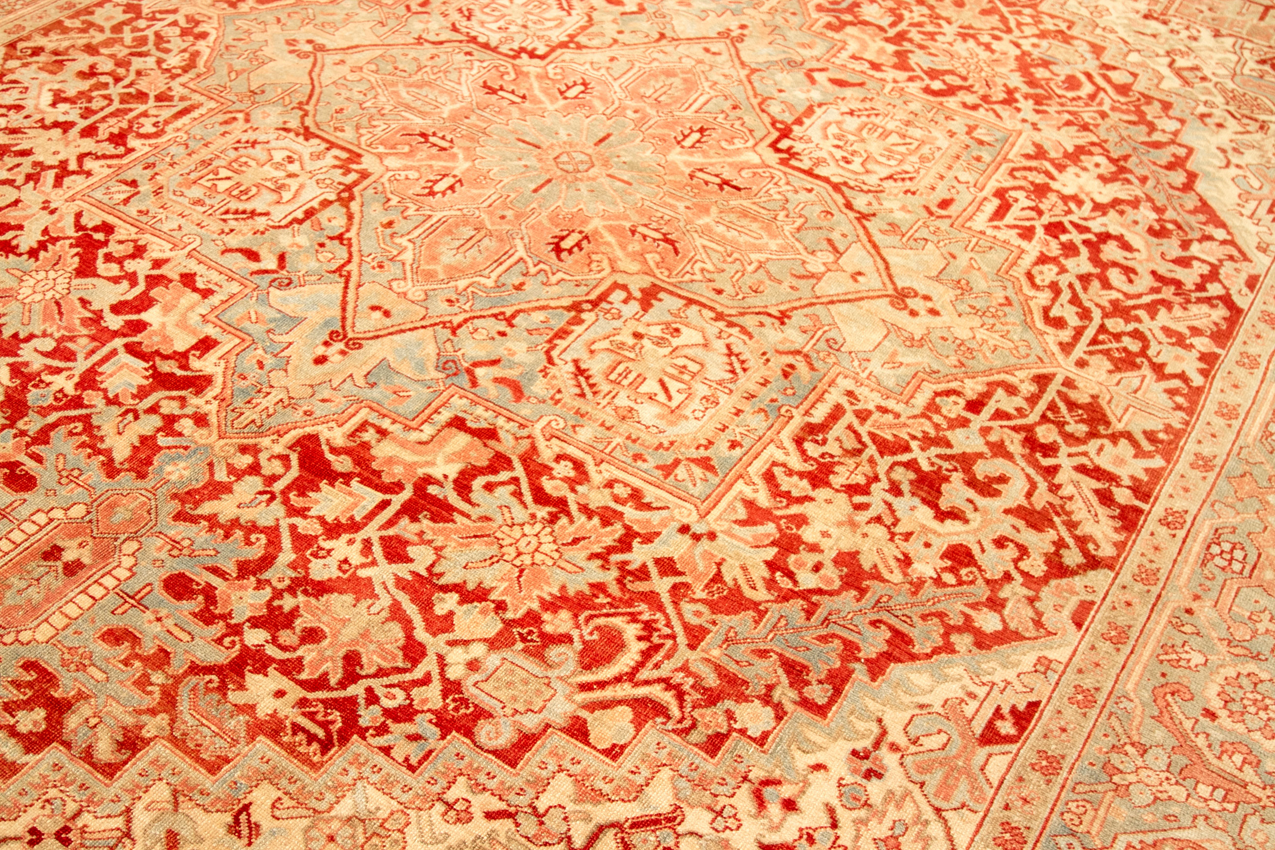 Thumbnail 3 for Antique Persian Heriz Traditional Rug 92710