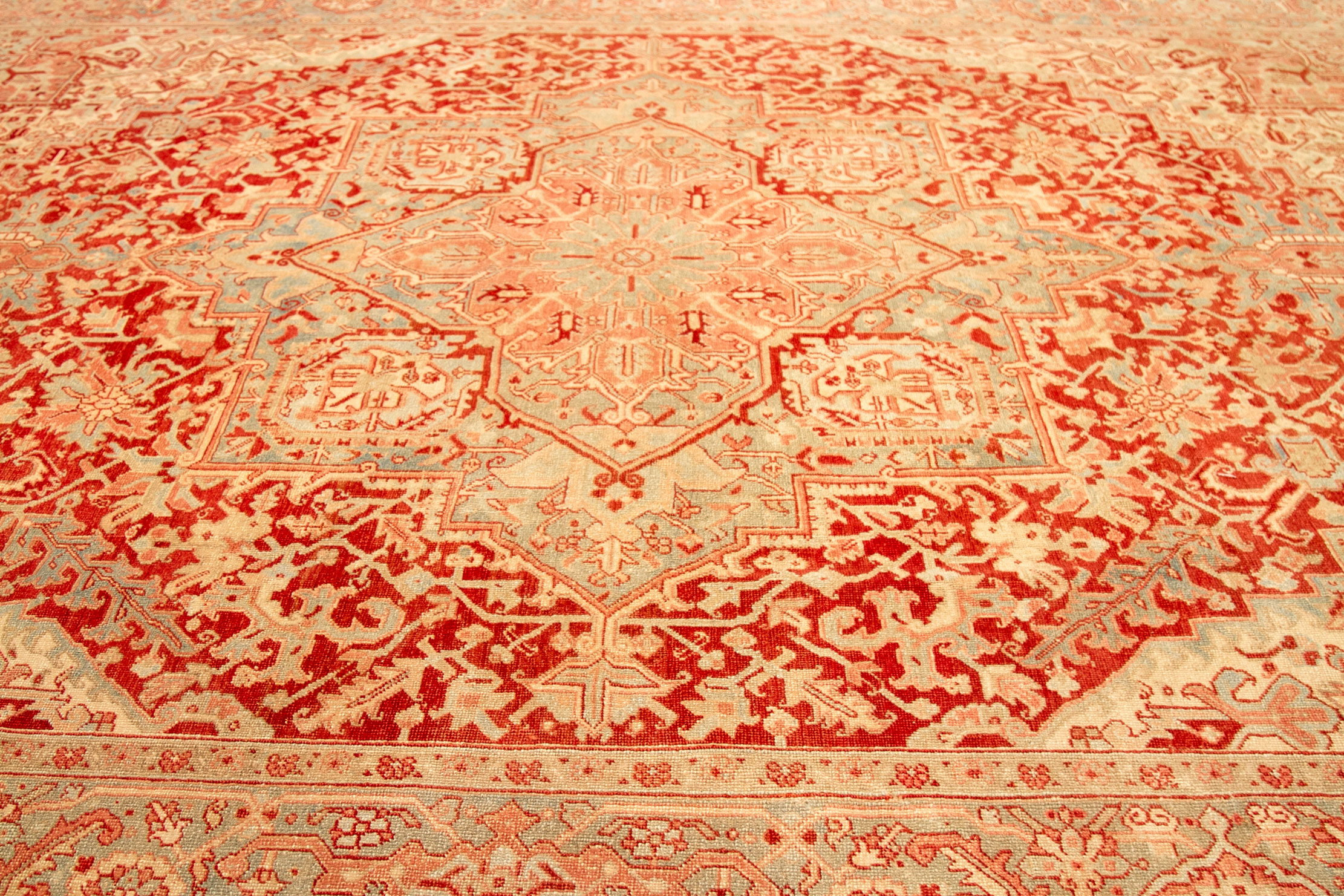 Thumbnail 5 for Antique Persian Heriz Traditional Rug 92710