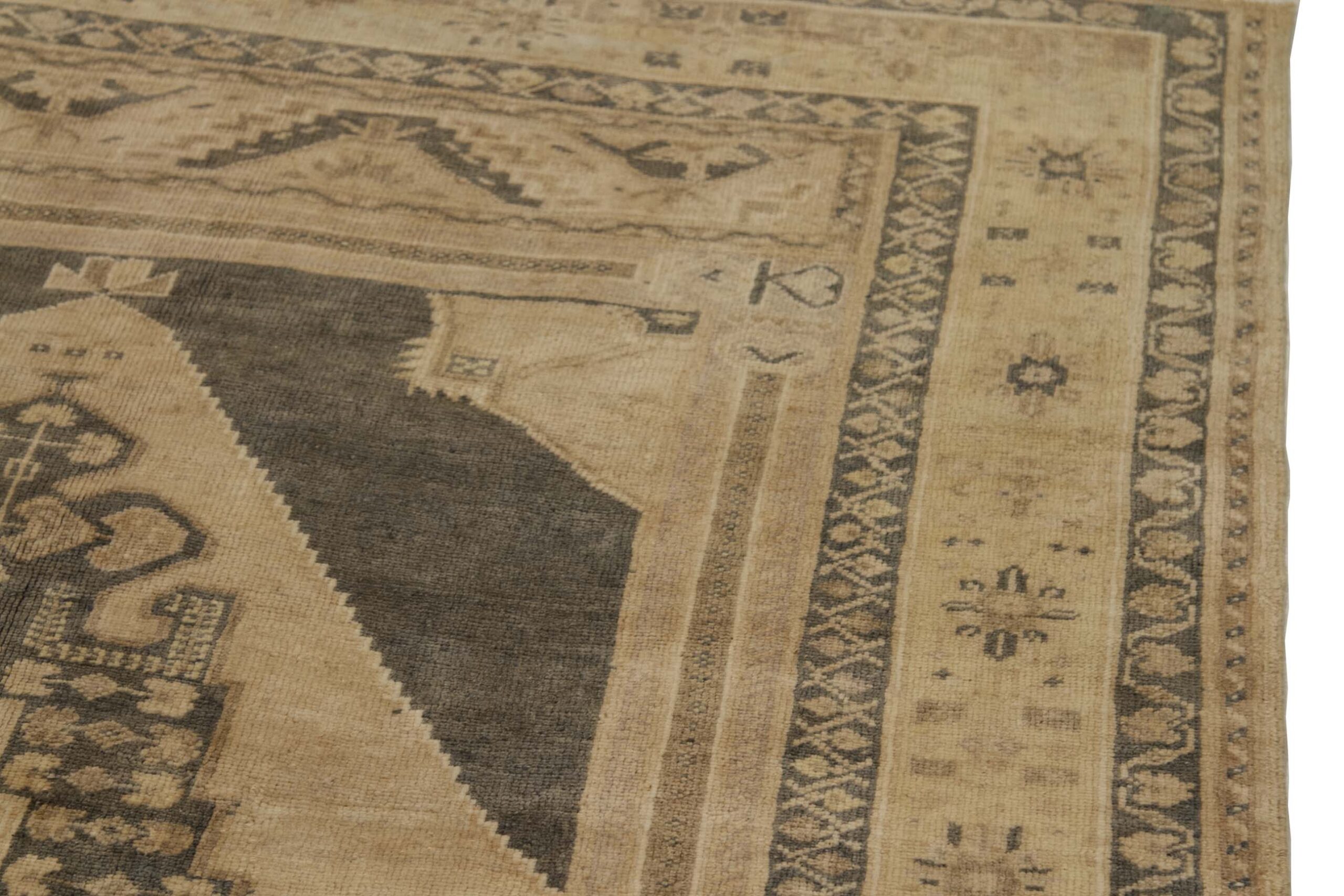 Thumbnail 7 for Antique Turkey Traditional Rug 92732