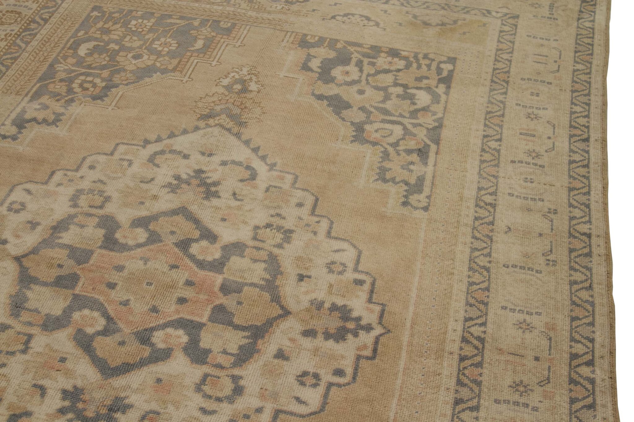 Thumbnail 8 for Antique Turkey Traditional Rug 92794