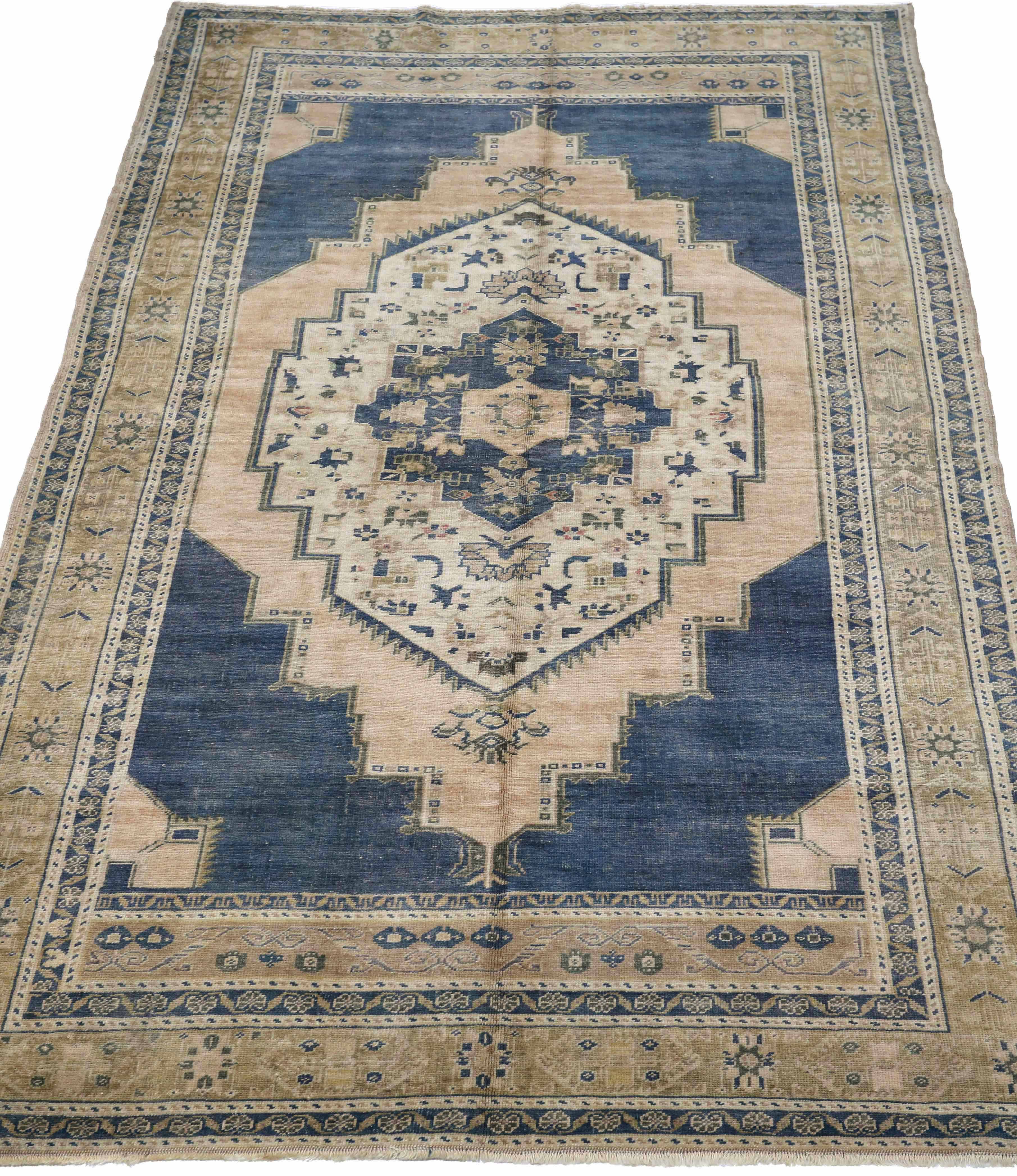 Thumbnail 11 for Antique Turkey Traditional Rug 93110