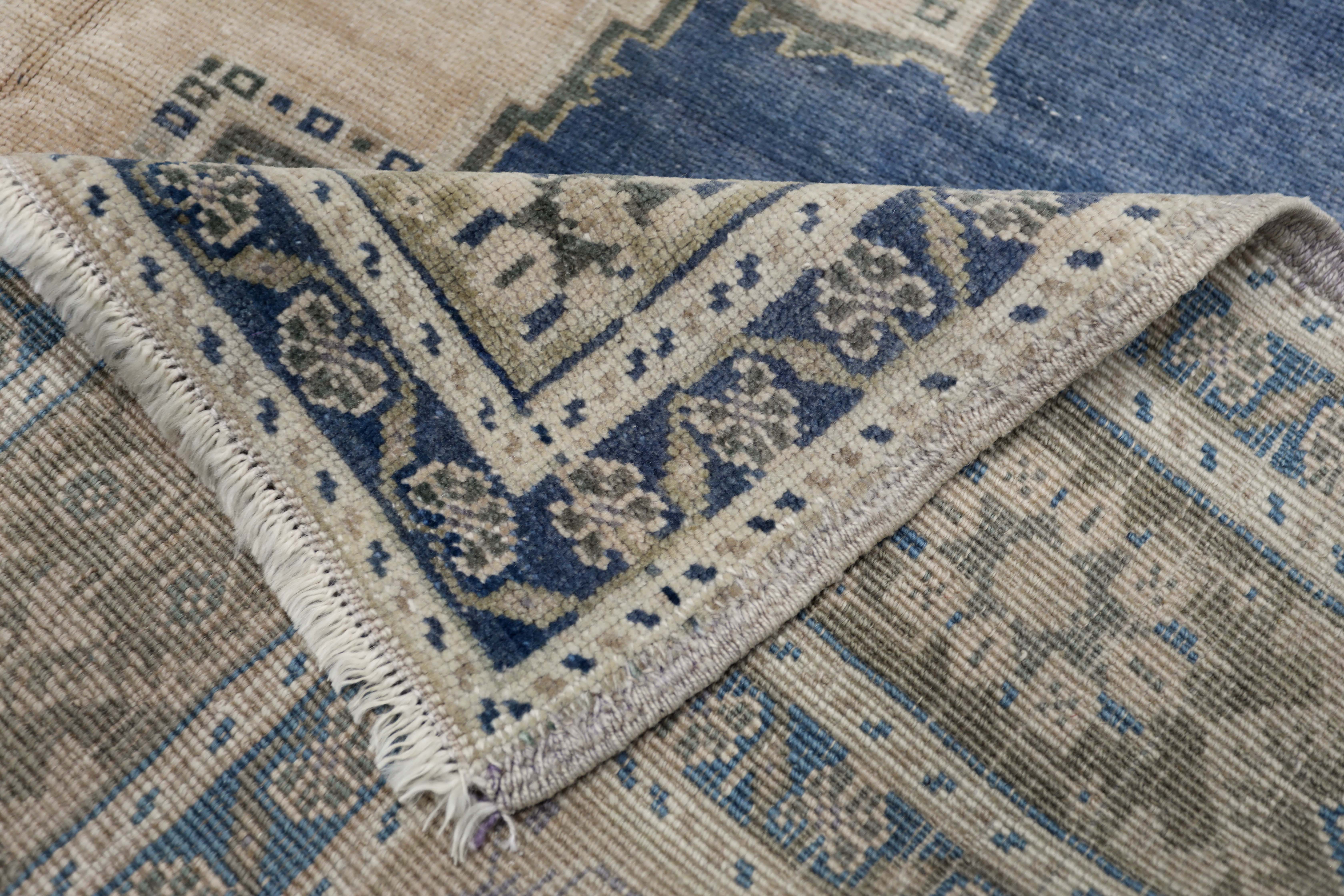 Thumbnail 3 for Antique Turkey Traditional Rug 93110