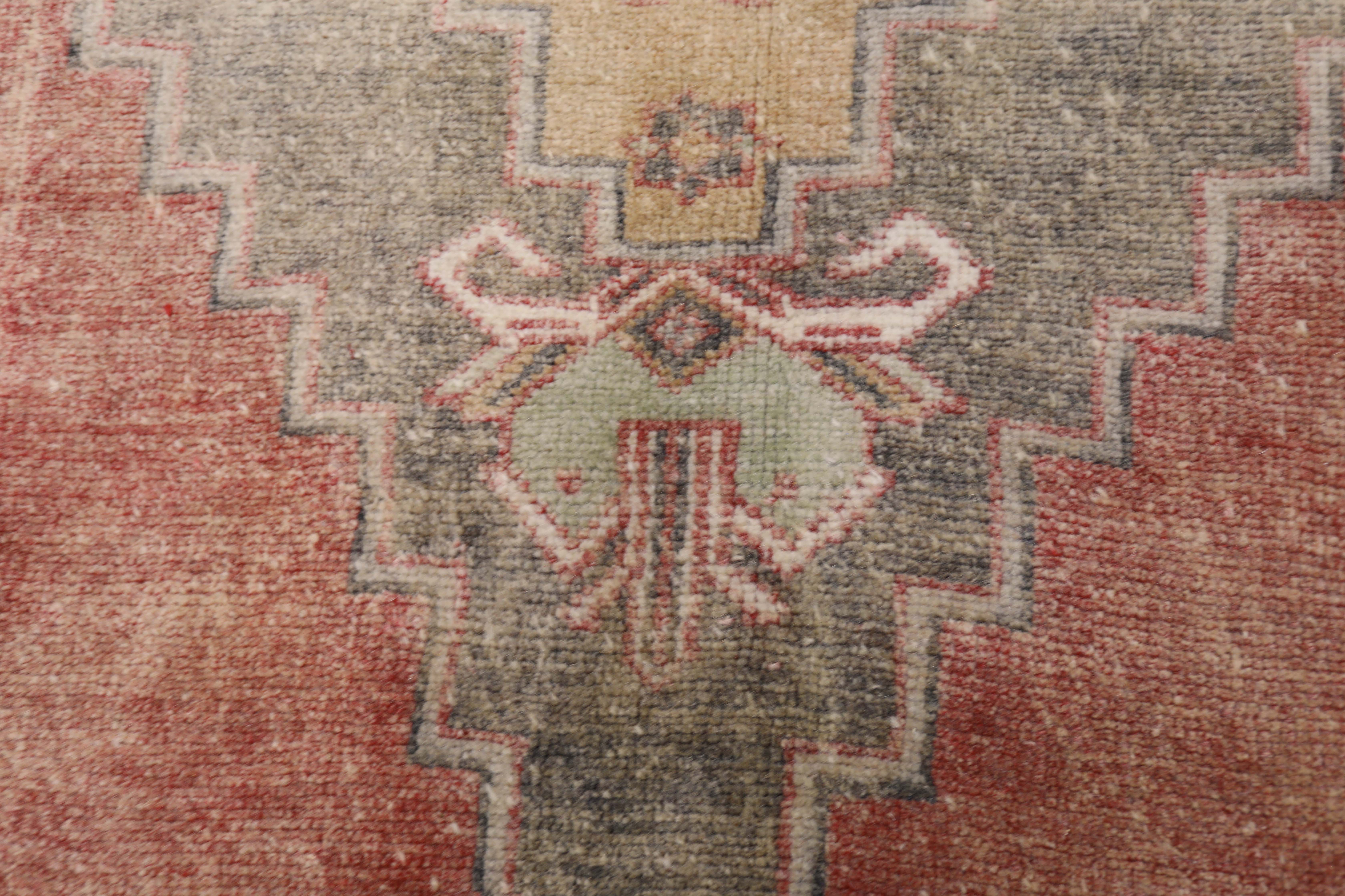 Thumbnail 5 for Antique Turkey Traditional Rug 93112