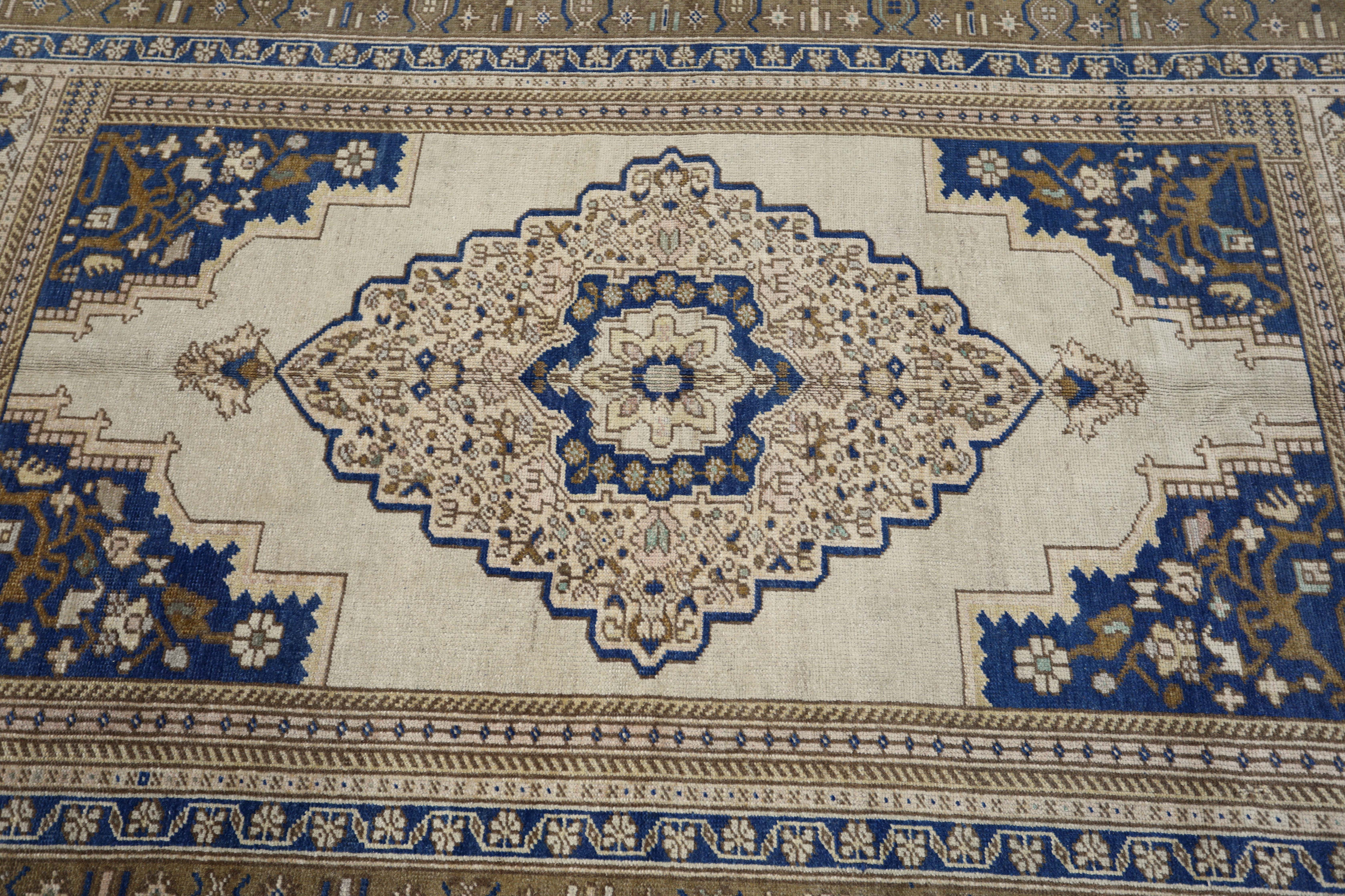 Thumbnail 2 for Antique Turkey Traditional Rug 93118