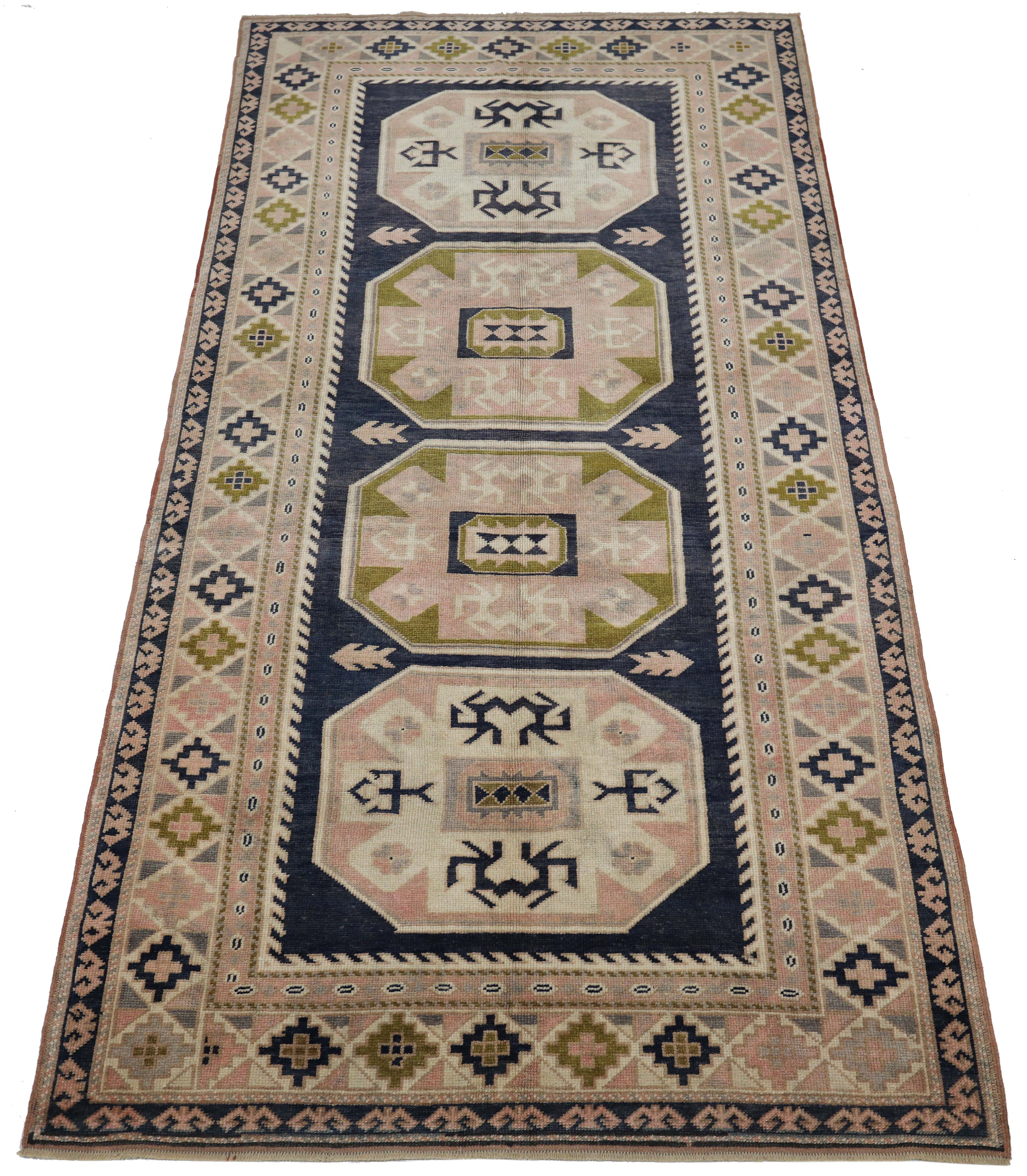 Thumbnail 10 for Antique Turkey Traditional Rug 93130