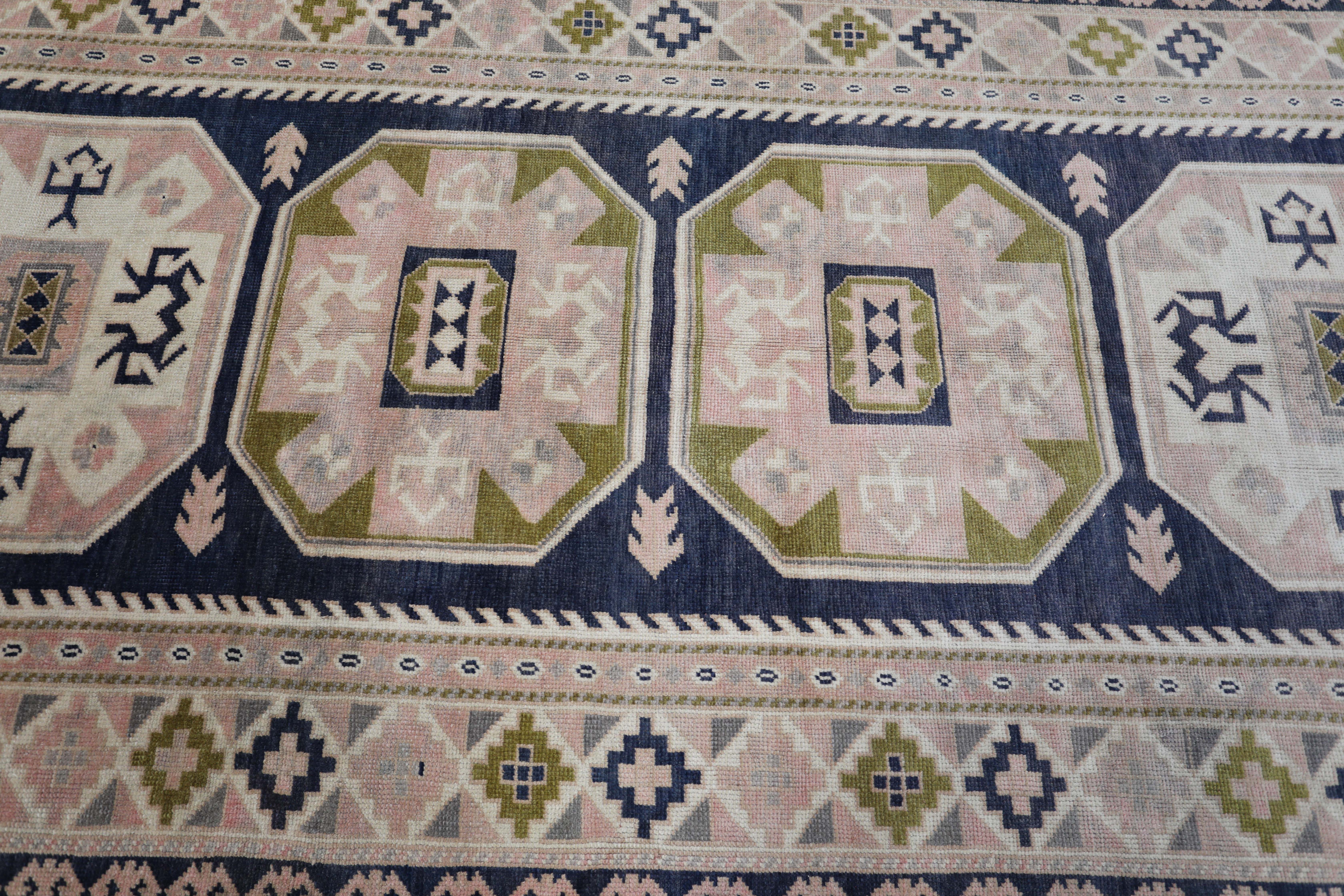 Thumbnail 2 for Antique Turkey Traditional Rug 93130