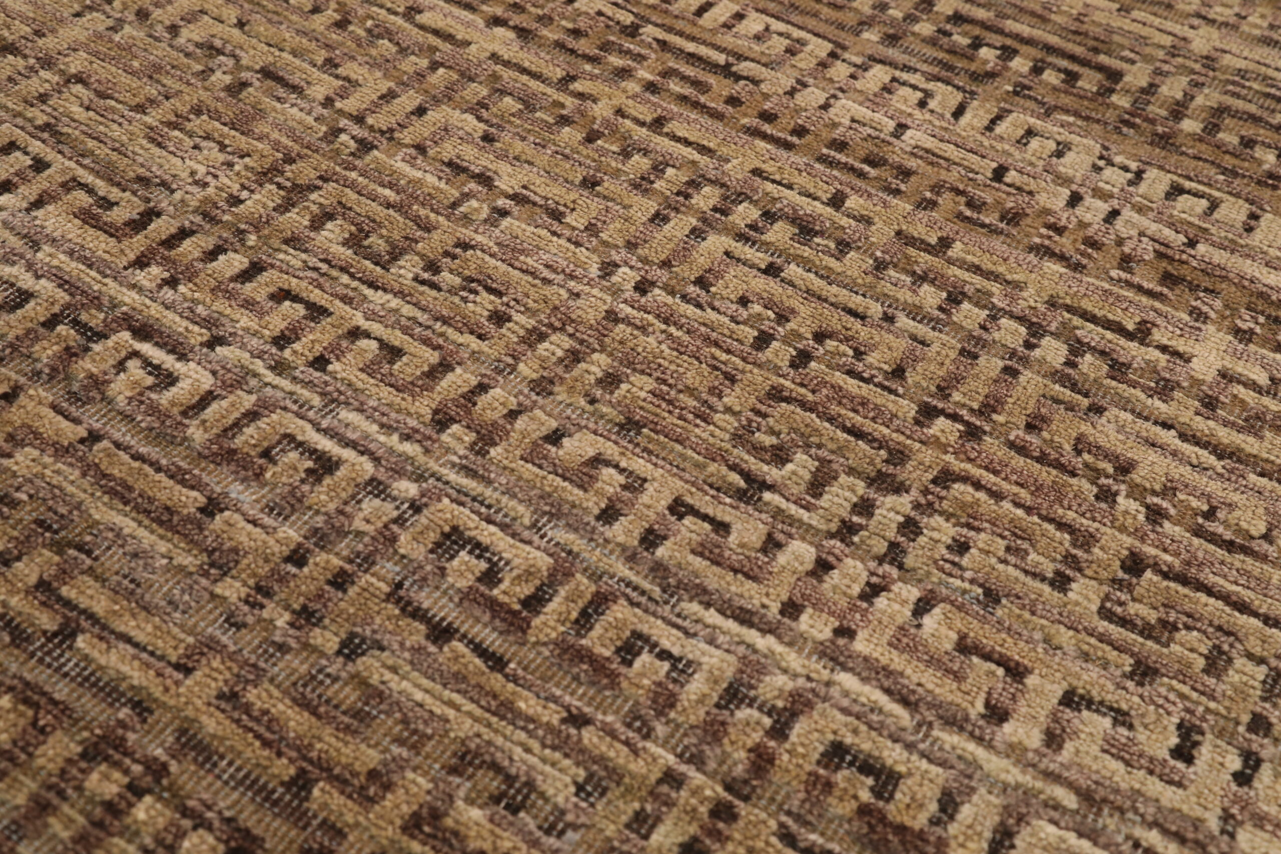 Thumbnail 12 for India Modern / Contemporary Rug 94206