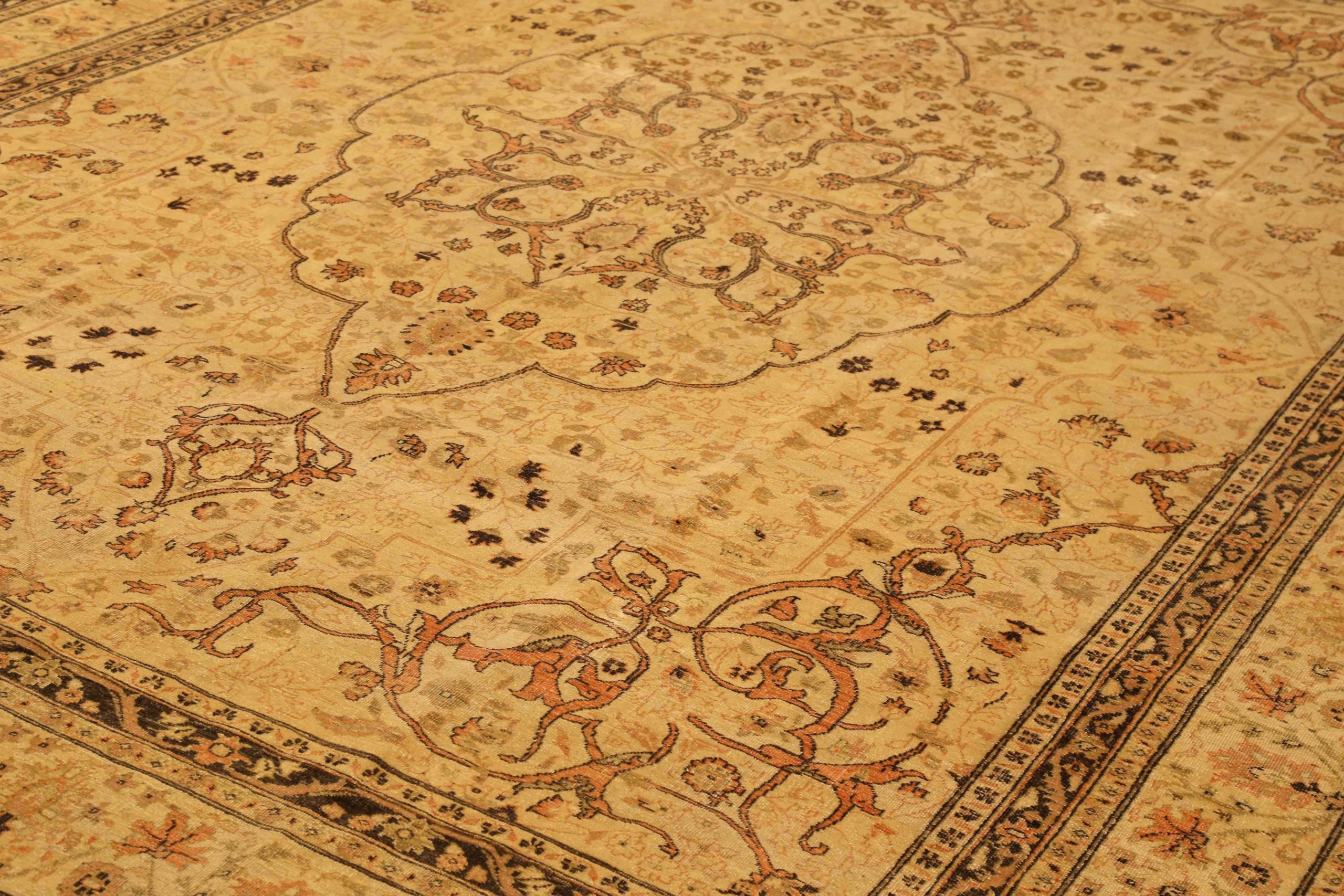 Thumbnail 11 for Turkey Tabriz Transitional Rug 13840
