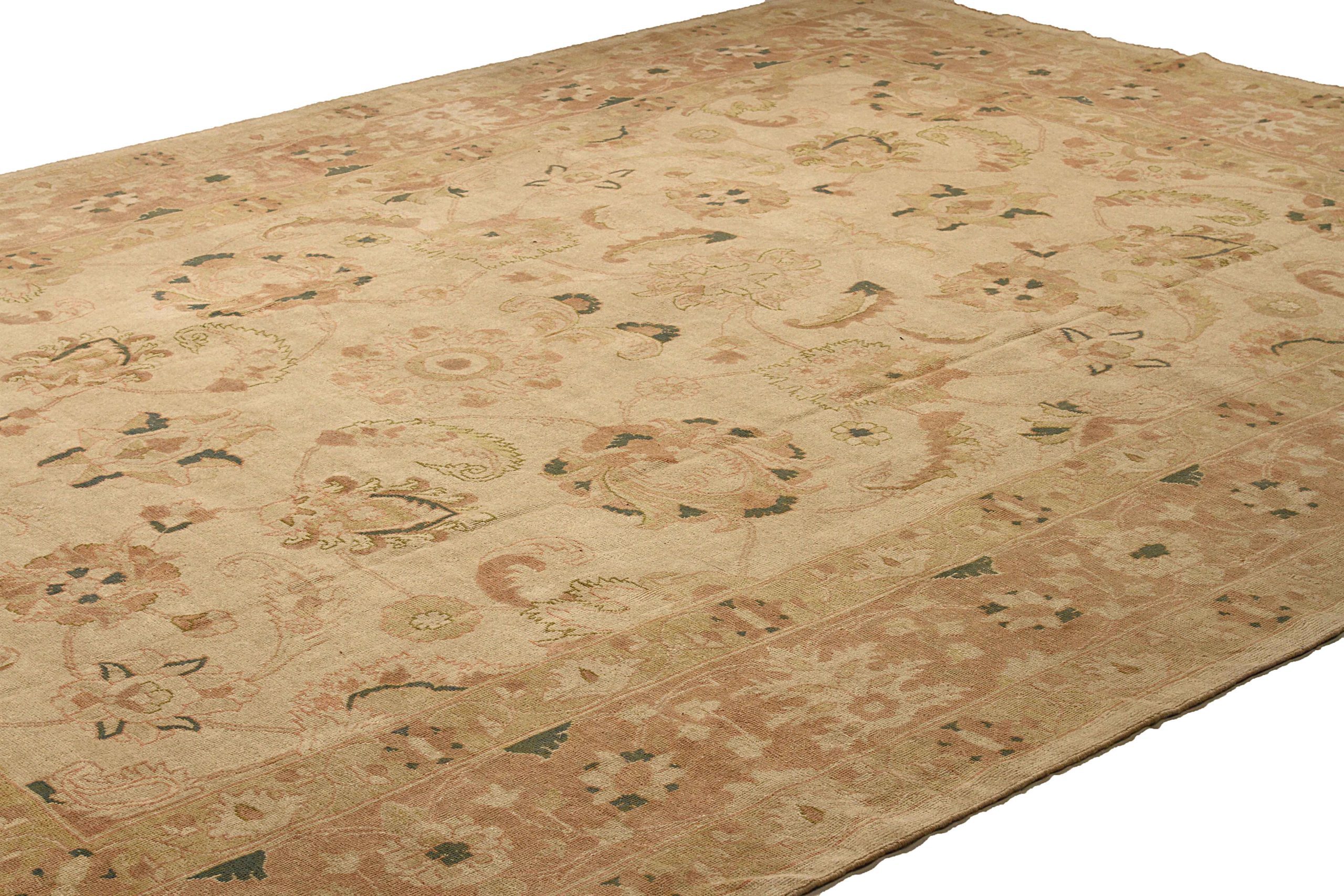 Thumbnail 6 for Persian Sultanabad Traditional Rug 53713