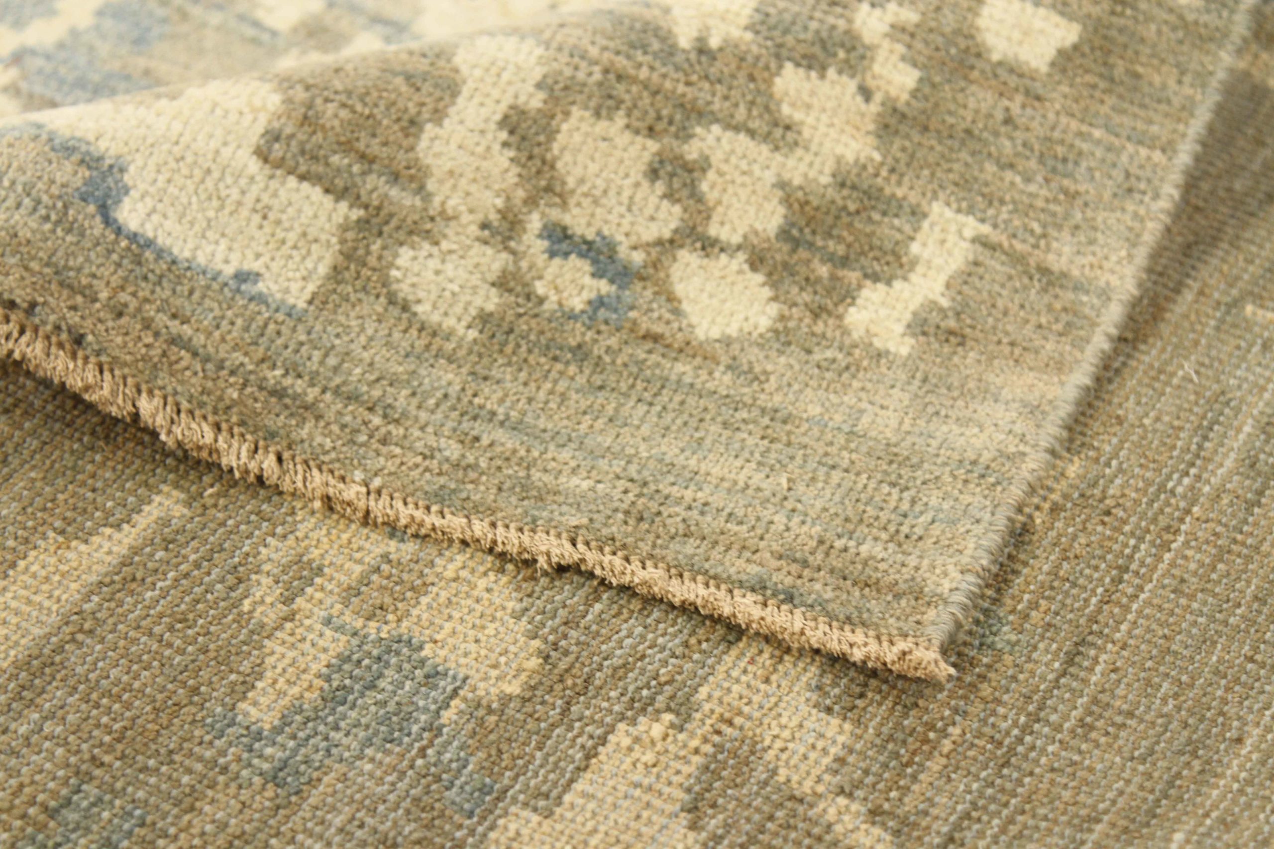 Thumbnail 5 for Persian Sultanabad Transitional Rug 66141