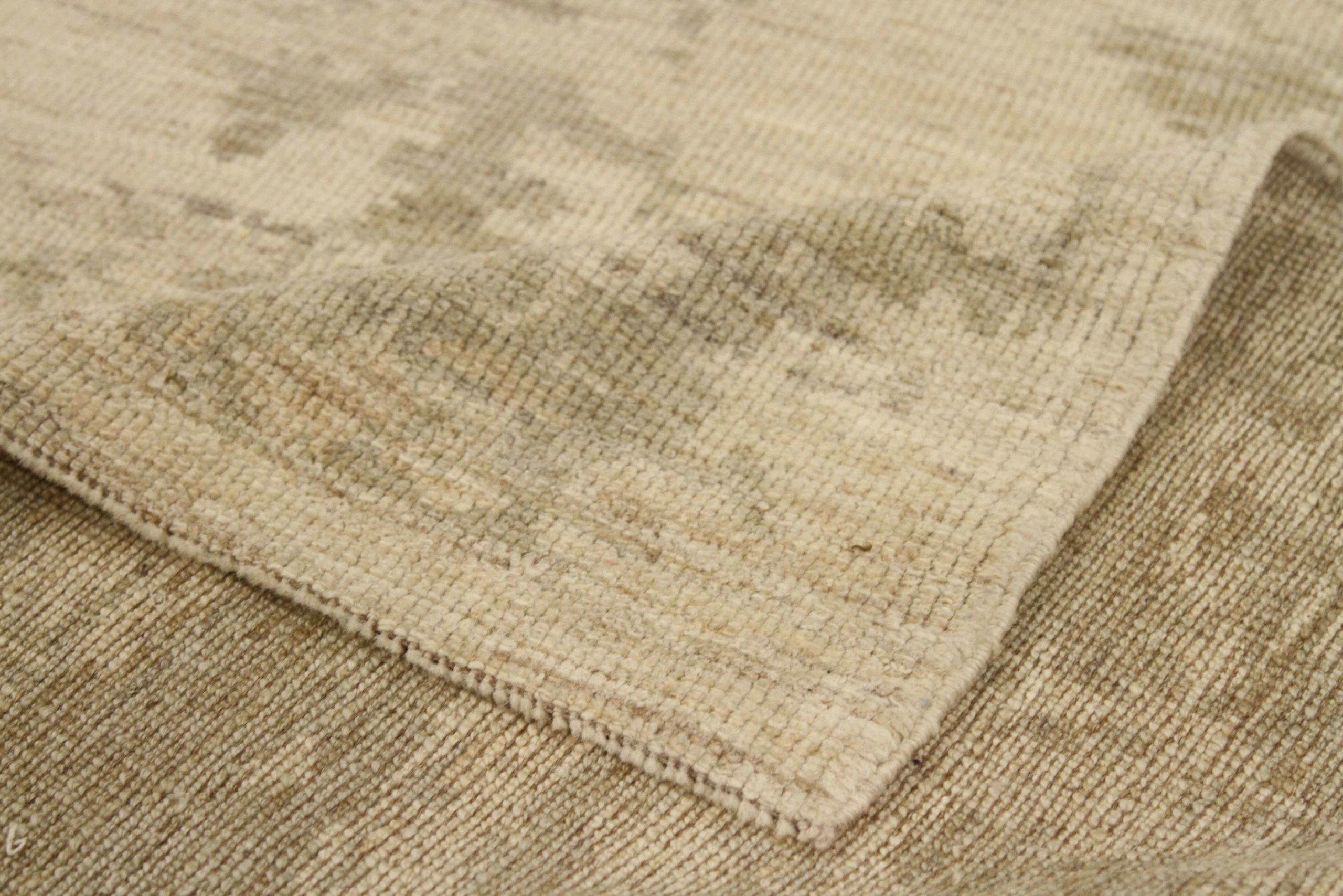 Thumbnail 7 for Persian Oushak Transitional Rug 66218