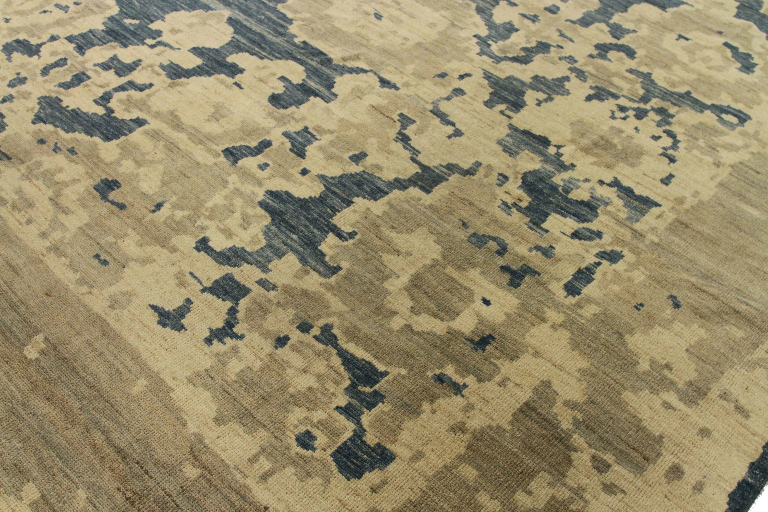 Thumbnail 13 for Persian Oushak Transitional Rug 67052