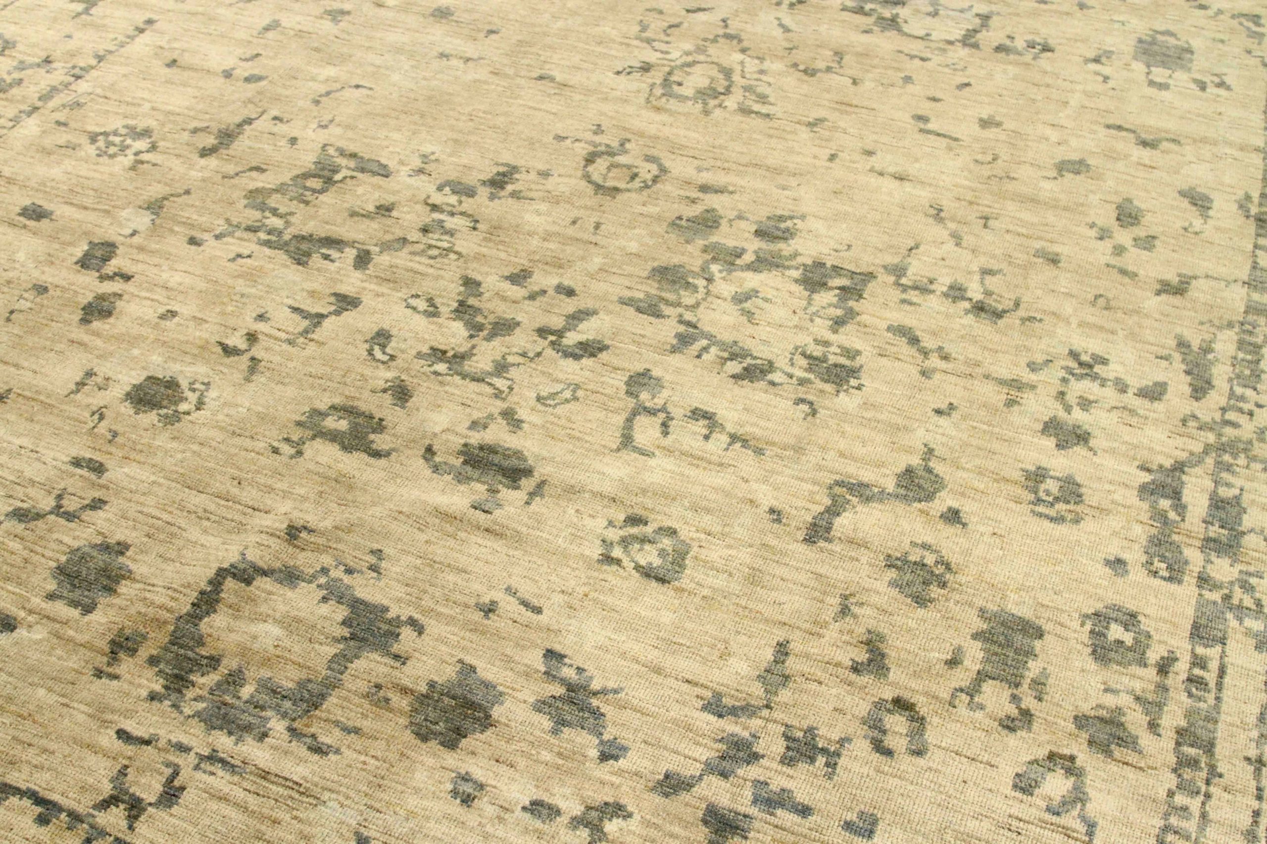 Thumbnail 10 for Persian Sultanabad Transitional Rug 67750