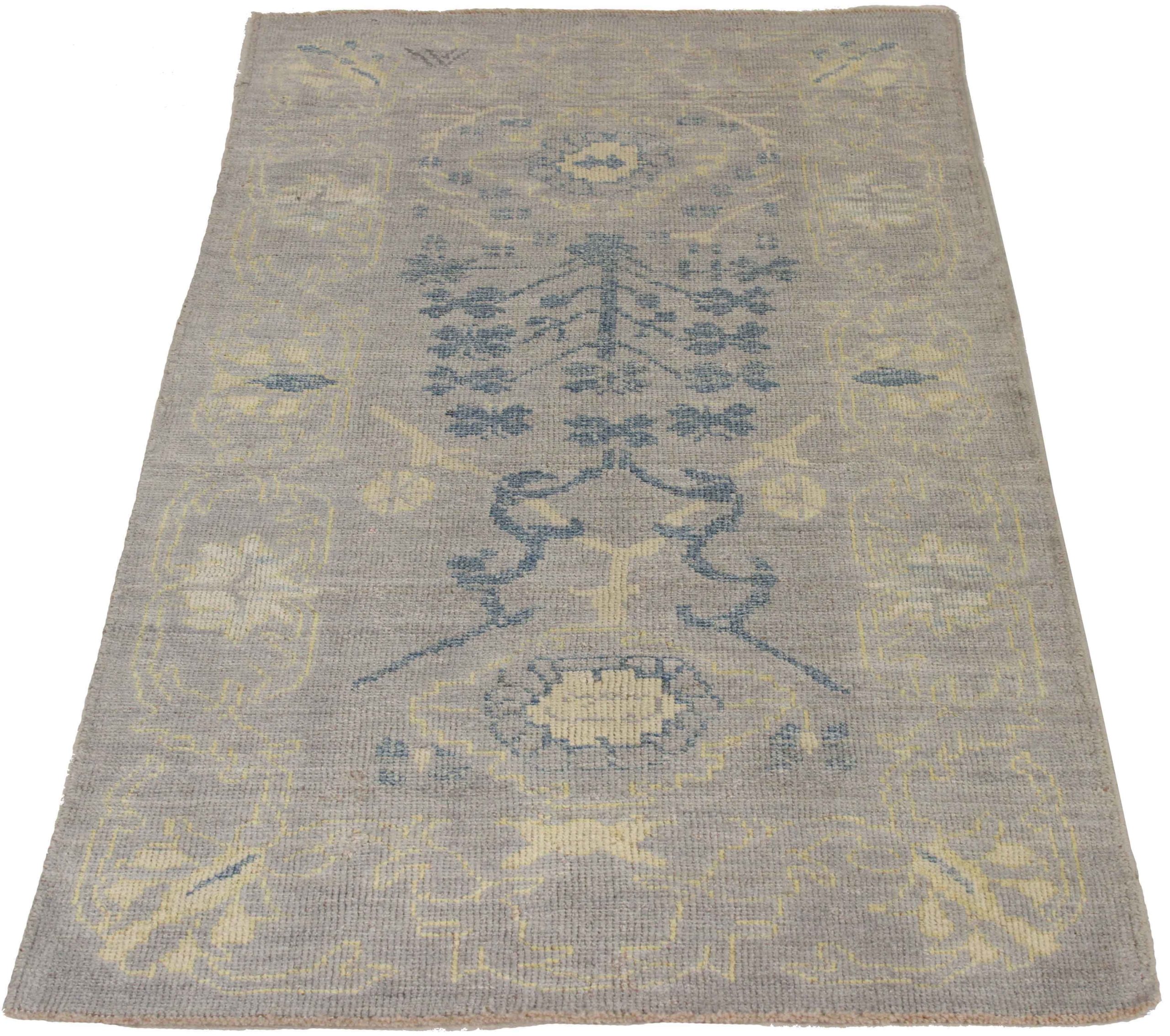 Thumbnail 5 for Persian Oushak Transitional Rug 67890