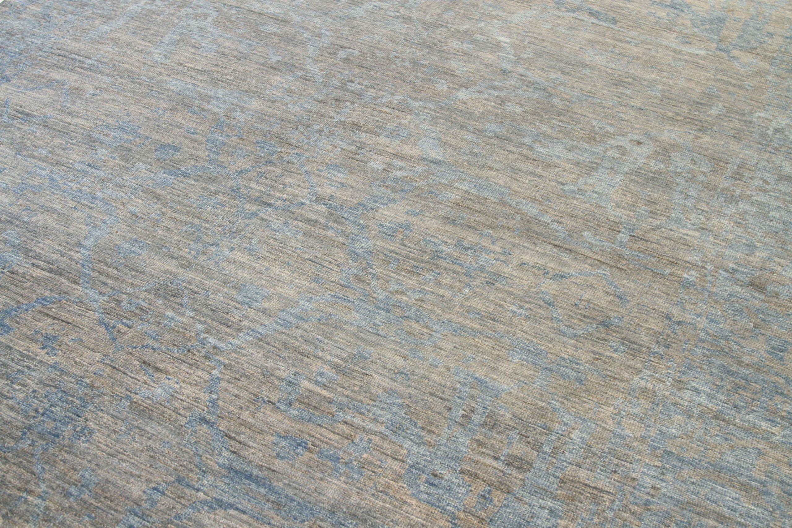 Thumbnail 4 for Persian Sultanabad Transitional Rug 68267