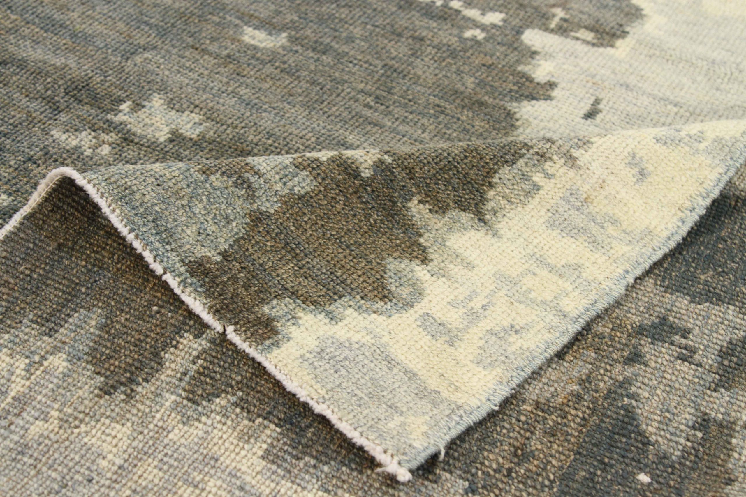 Thumbnail 7 for Persian Oushak Transitional Rug 68397