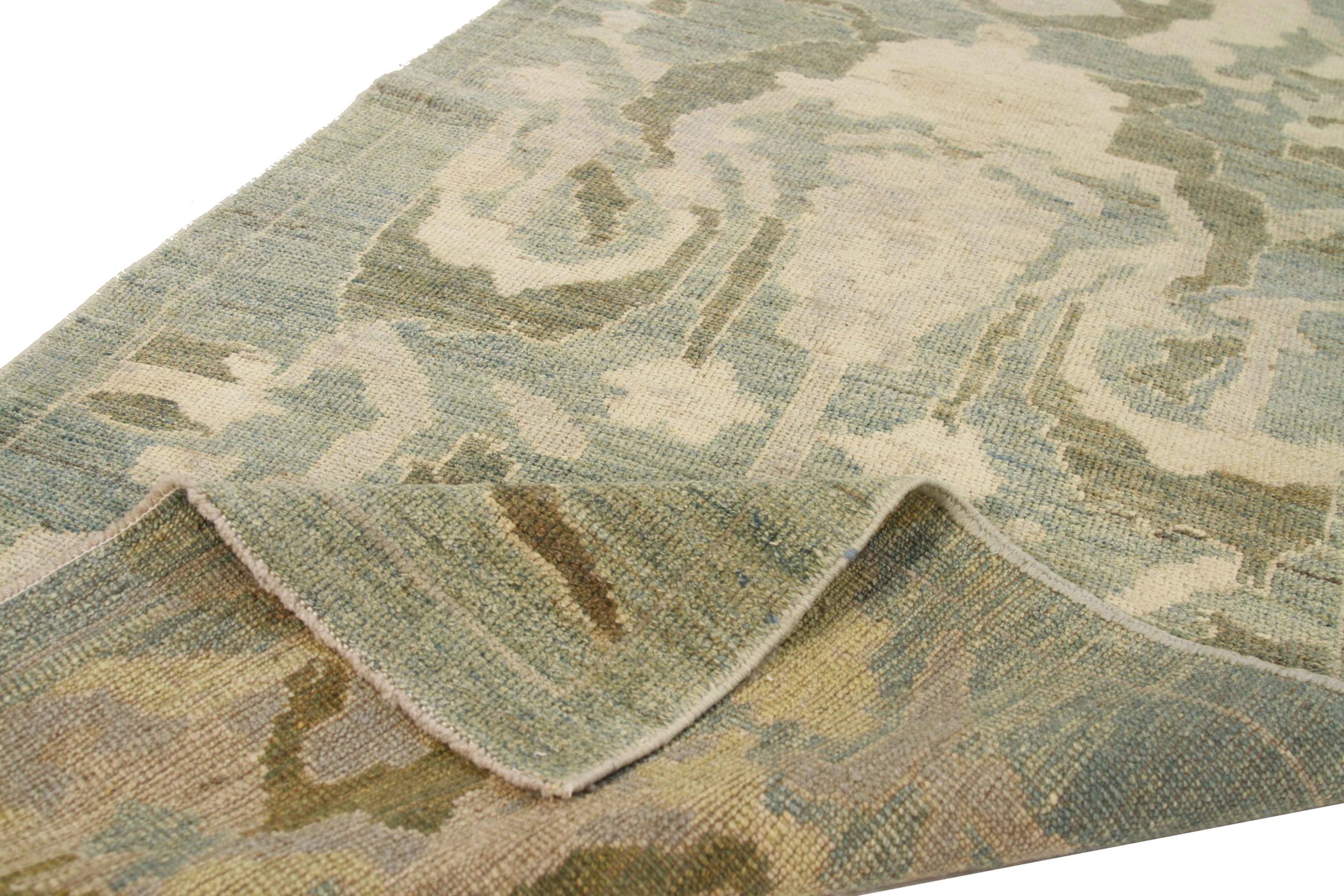 Thumbnail 4 for Persian Oushak Transitional Rug 68401