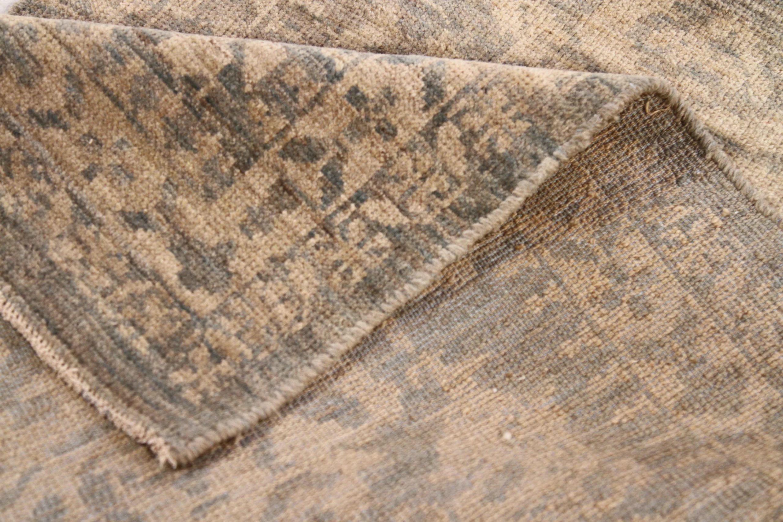 Thumbnail 5 for Persian Sultanabad Transitional Rug 69321