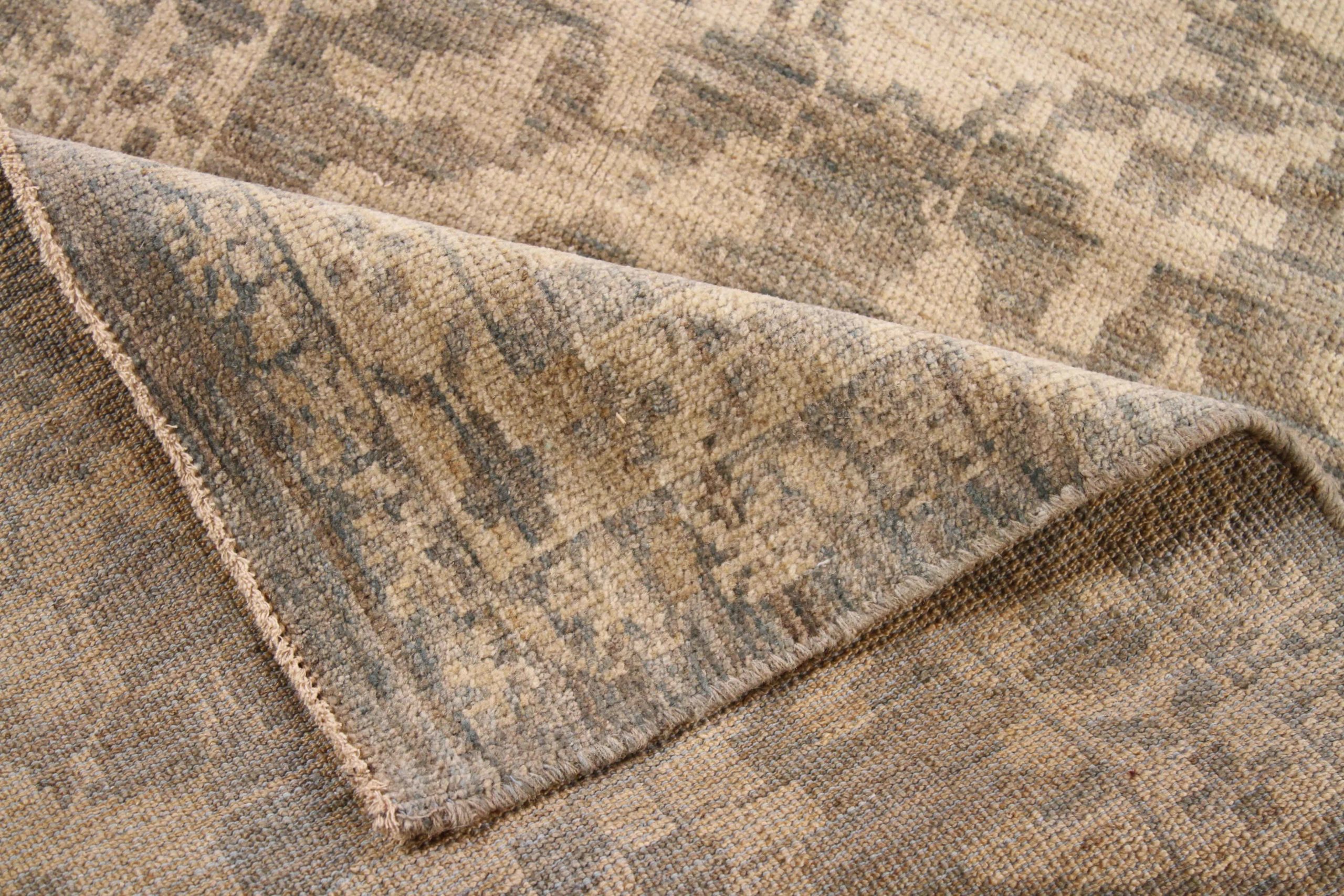 Thumbnail 5 for Persian Sultanabad Transitional Rug 69325