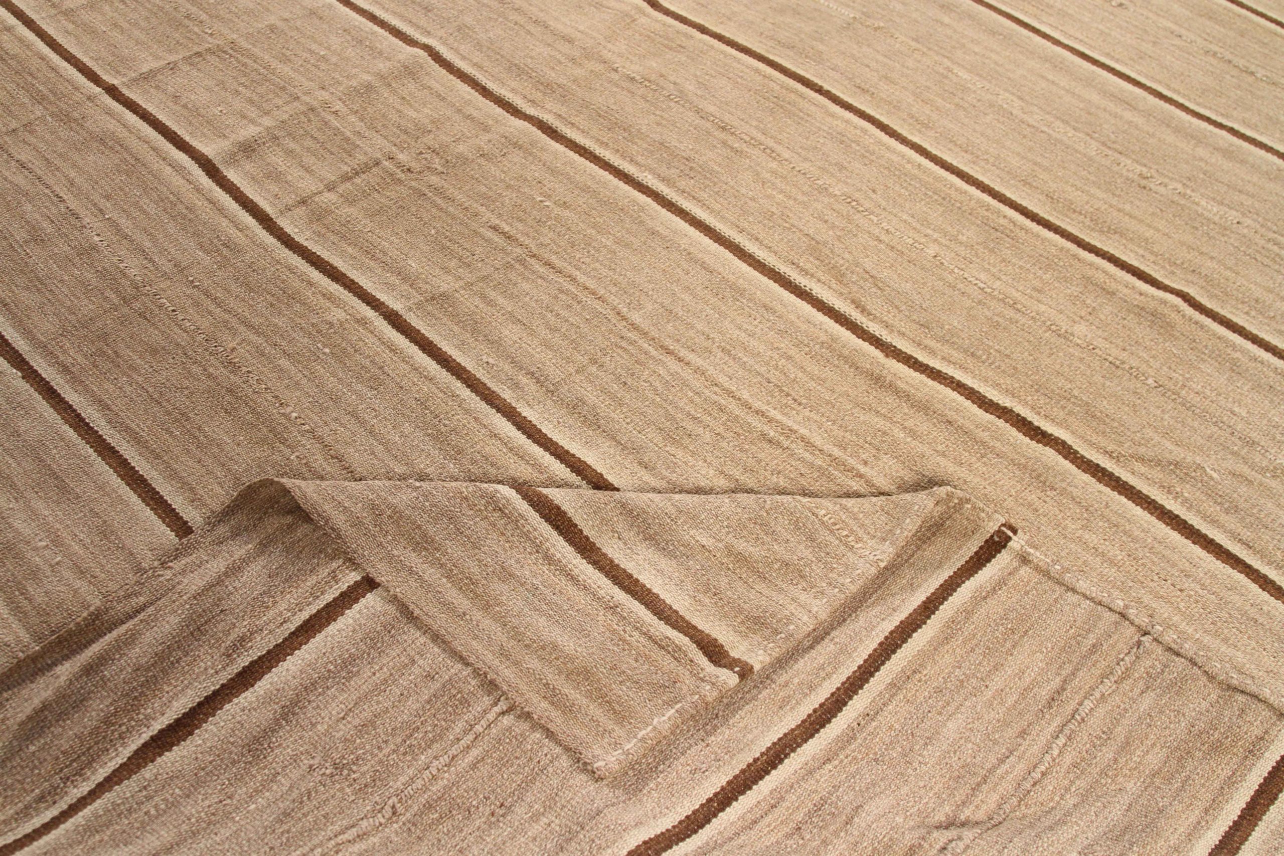 Thumbnail 6 for Persian Transitional Rug 69347