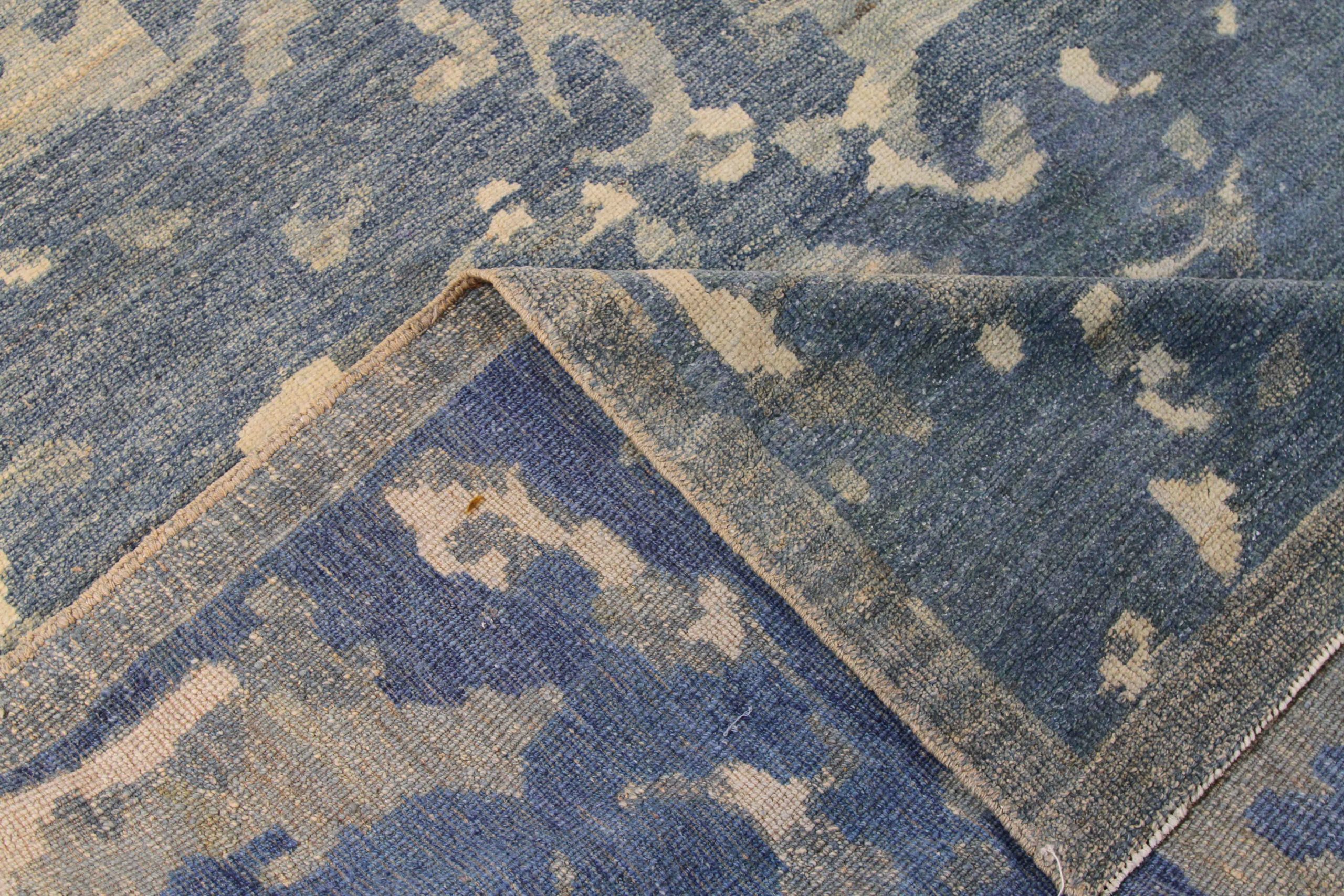 Thumbnail 8 for Persian Oushak Transitional Rug 69578