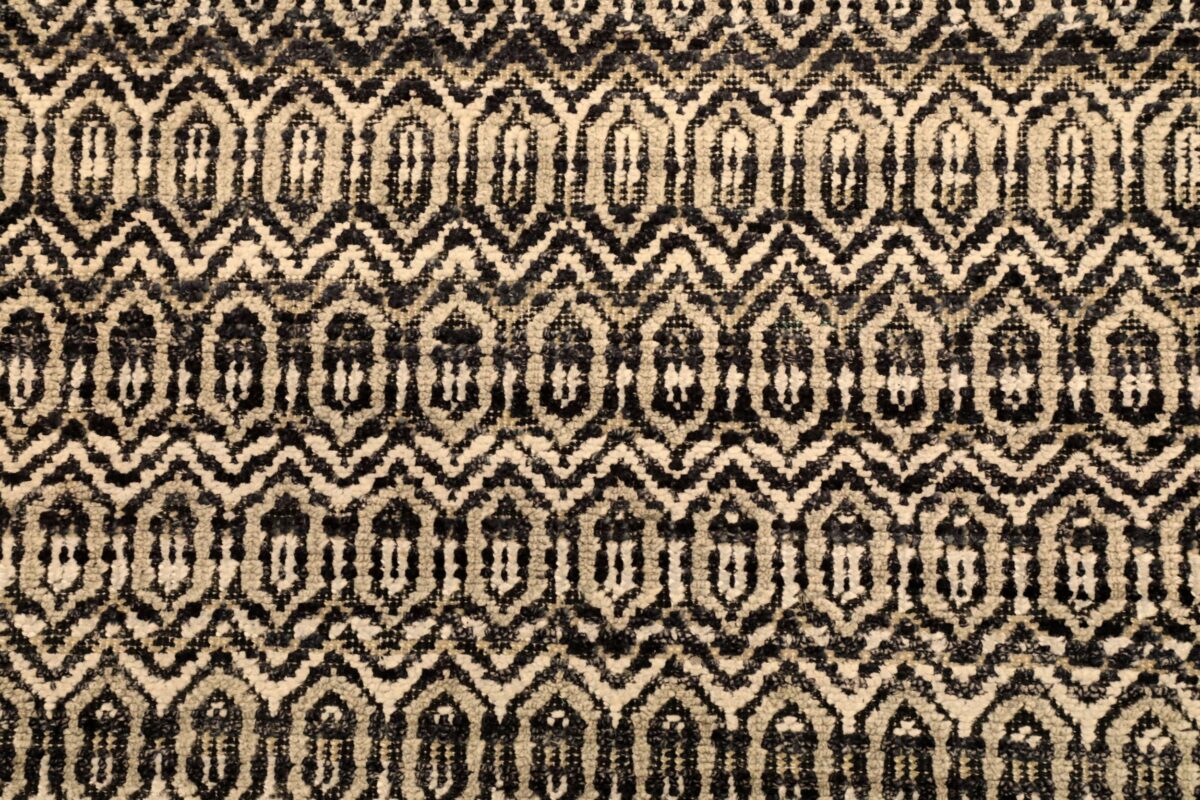 Thumbnail 14 for India Modern / Contemporary Rug 94047